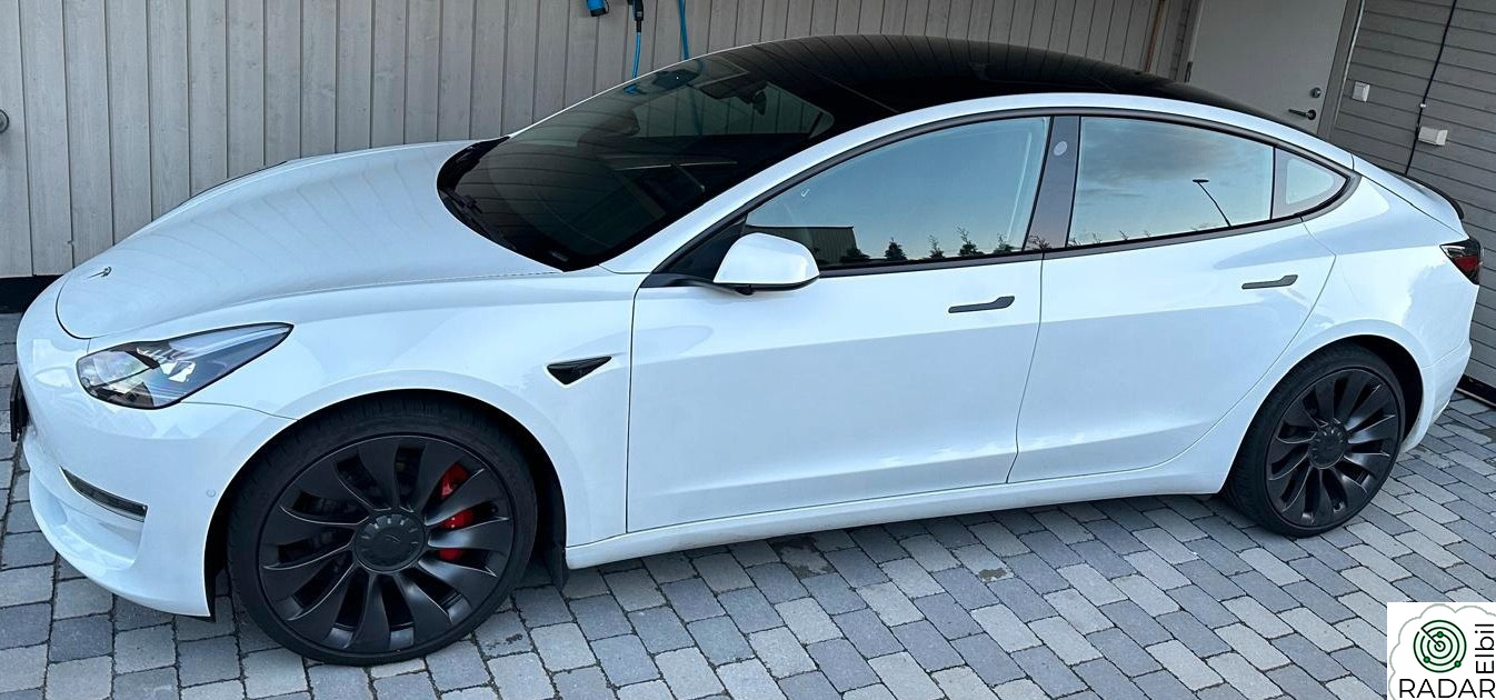 TESLA Model 3 Performance AWD