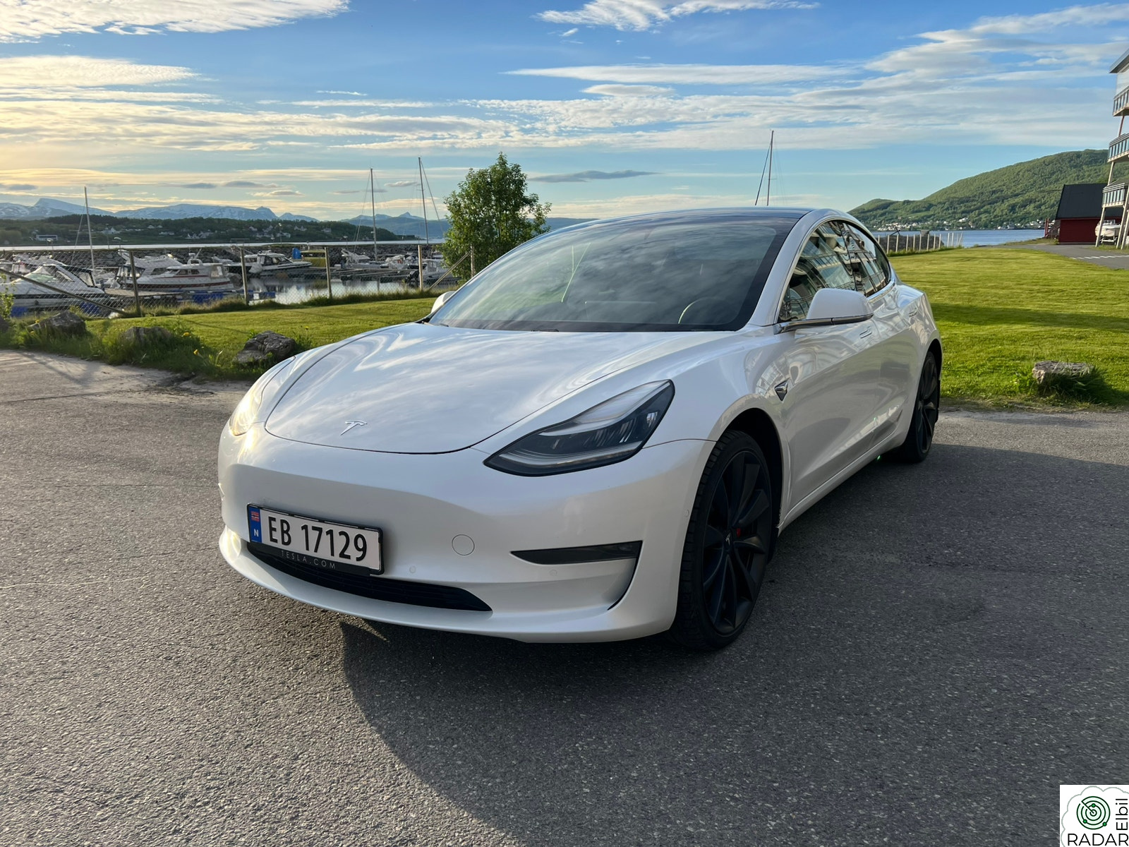 TESLA Model 3 Performance AWD