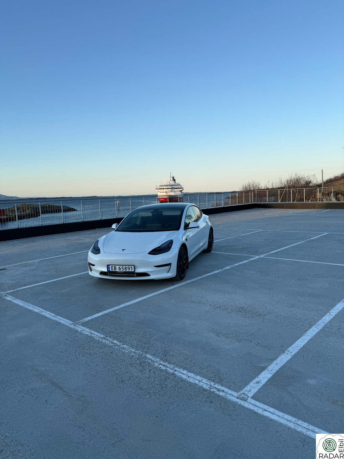 TESLA Model 3 Performance AWD