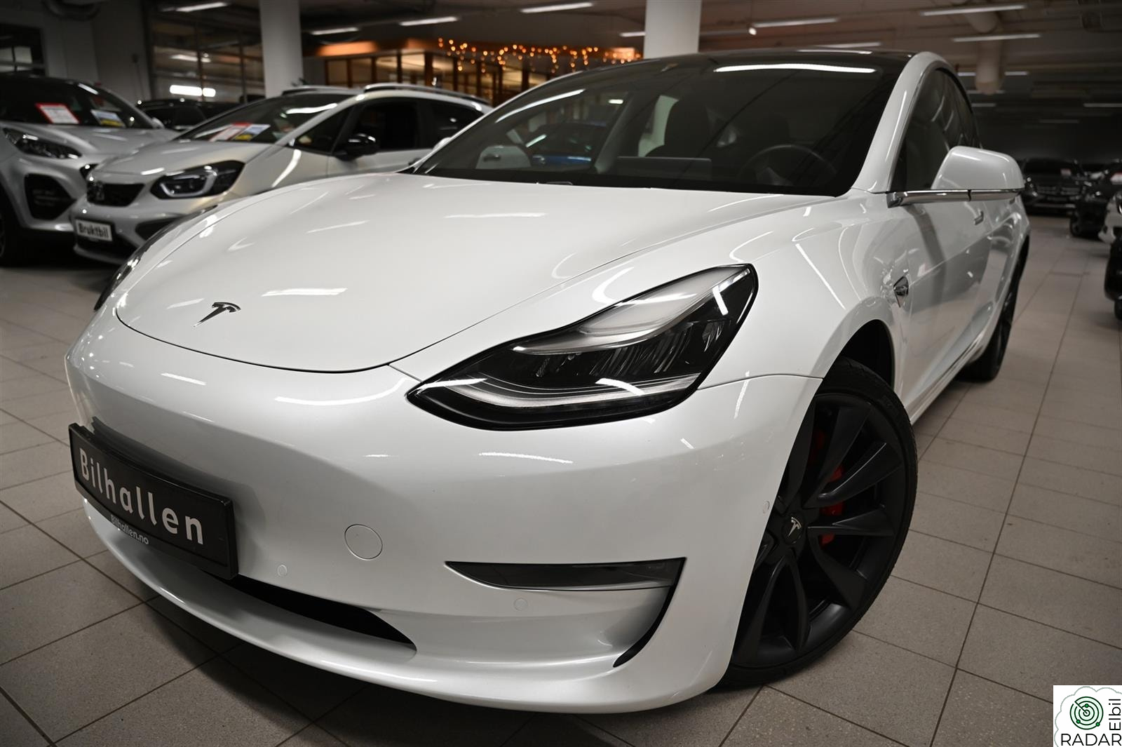 TESLA Model 3 Performance AWD m/Skinn/Glasstak/ACC++