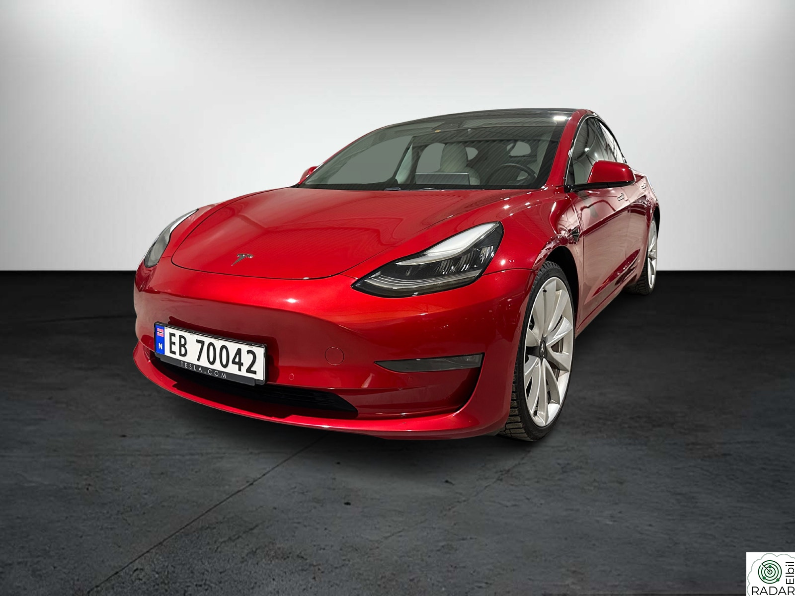 TESLA Model 3 Performance AWD