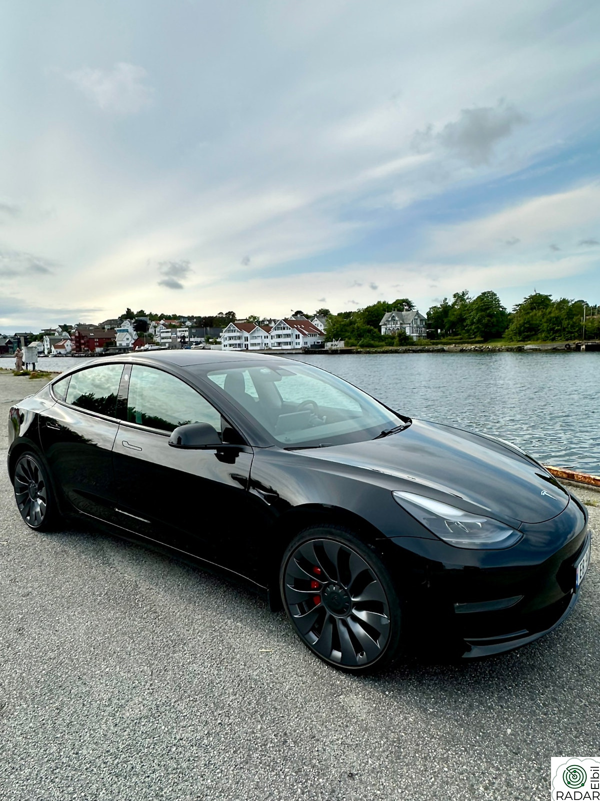 TESLA Model 3 Performance AWD