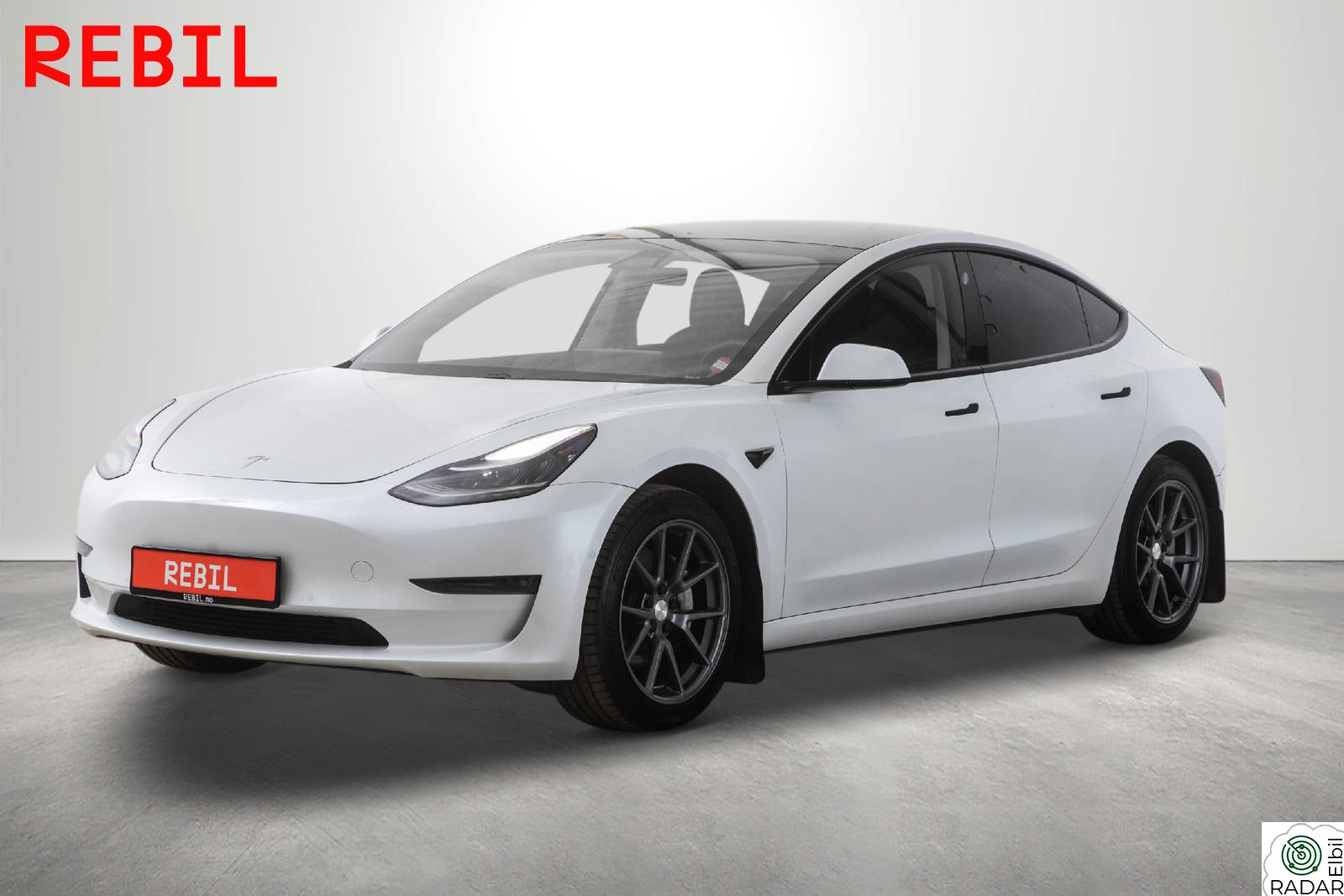 TESLA Model 3 580km (WLTP)/LR/AWD/MCU2/Navi/R.kam/Pano/AP/V.pump