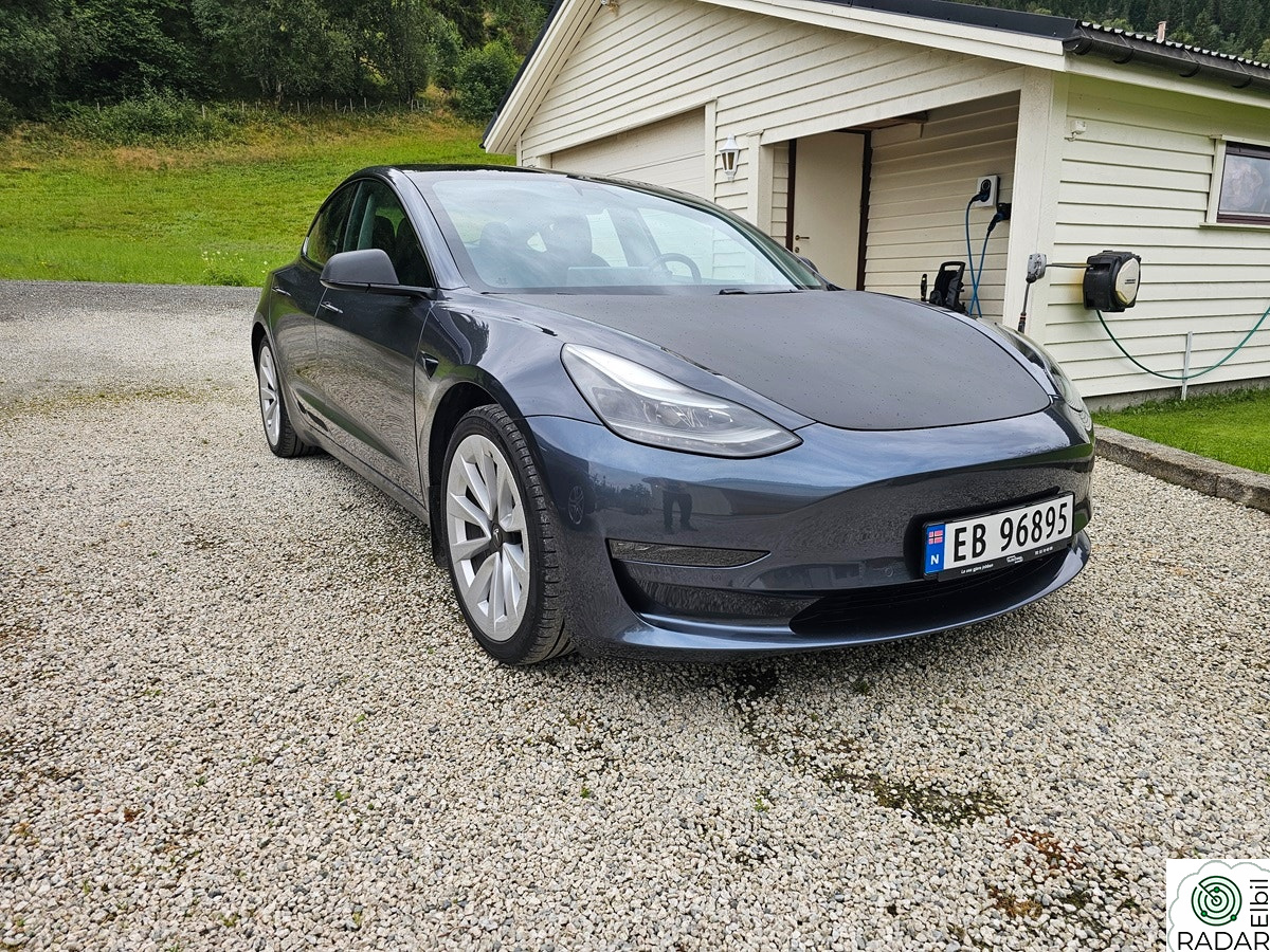 TESLA Model 3 Long Range AWD Facelift
