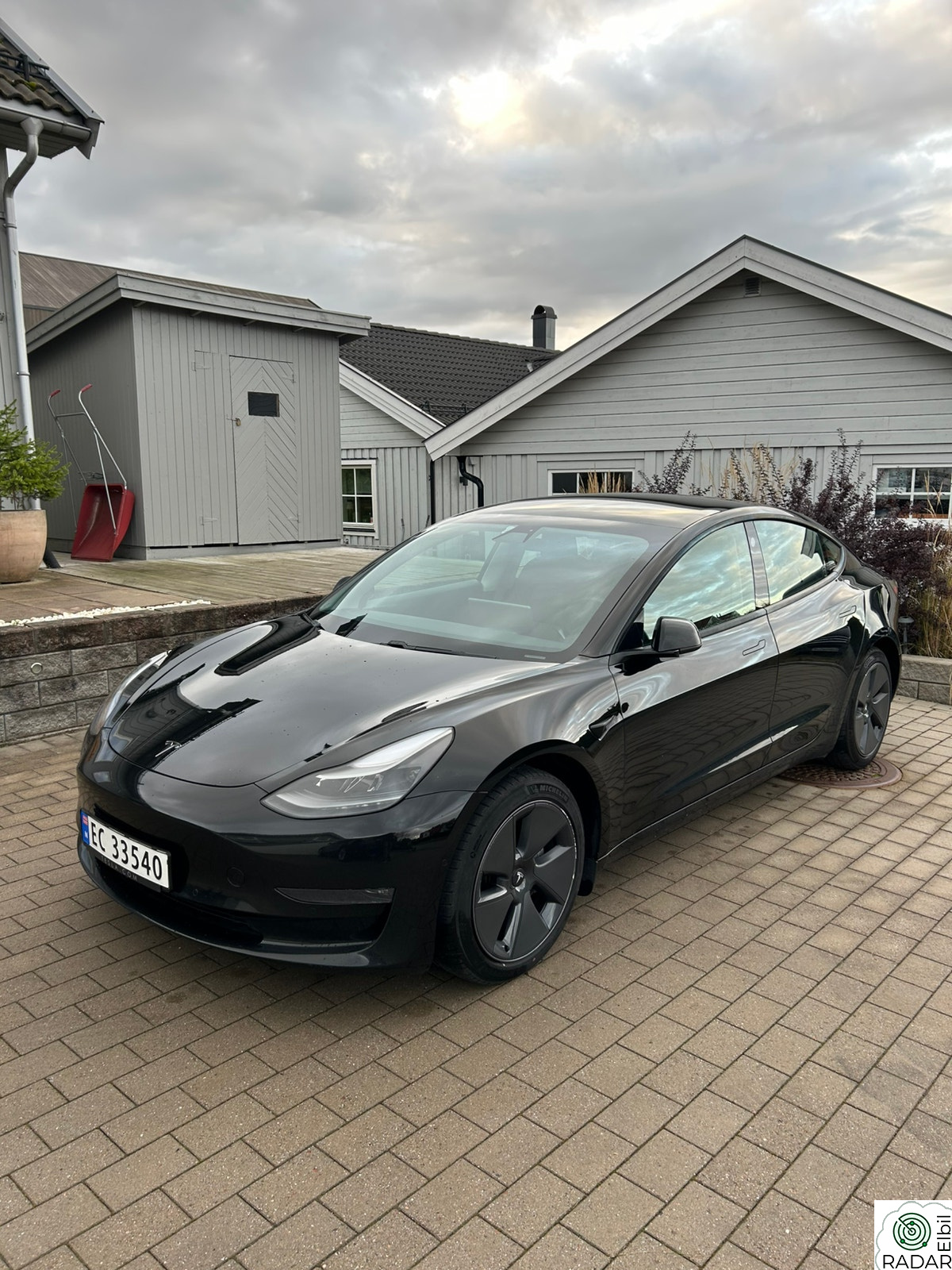 TESLA Model 3 Long Range AWD