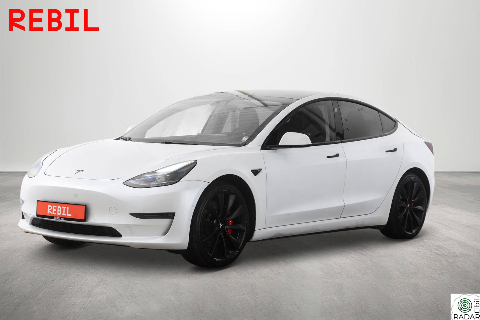 TESLA Model 3 567km WLTP/Performance/AWD/MCU2/Navi/Rkam/Pano/AP/Vpump