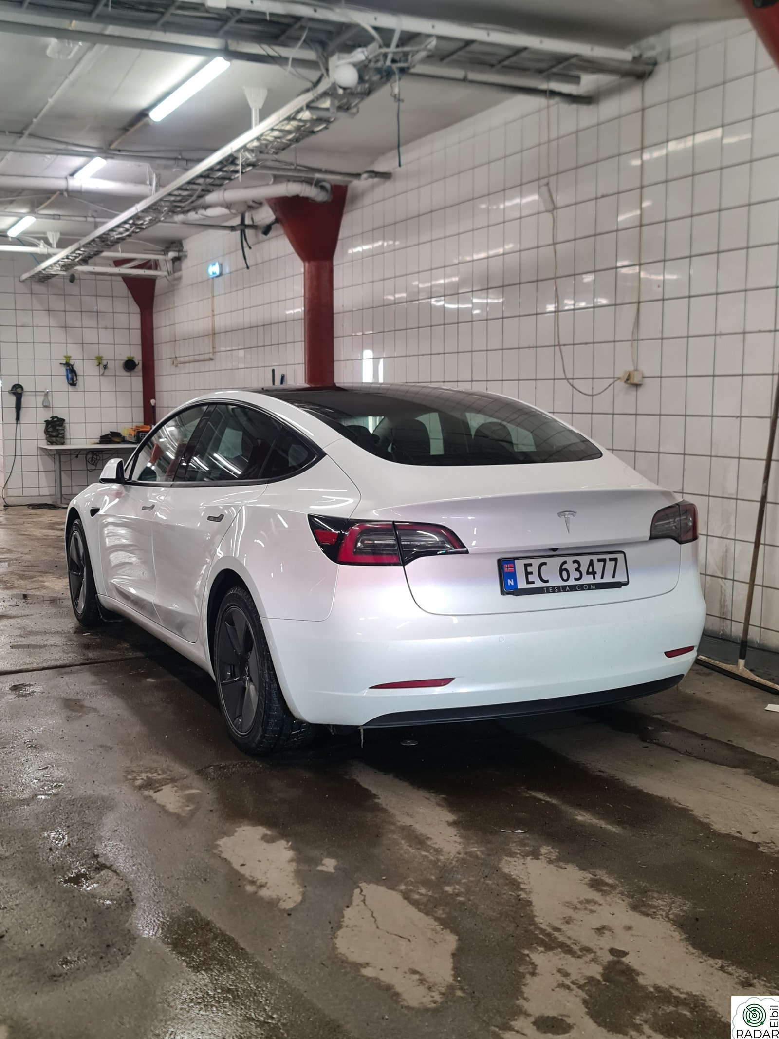 TESLA Model 3