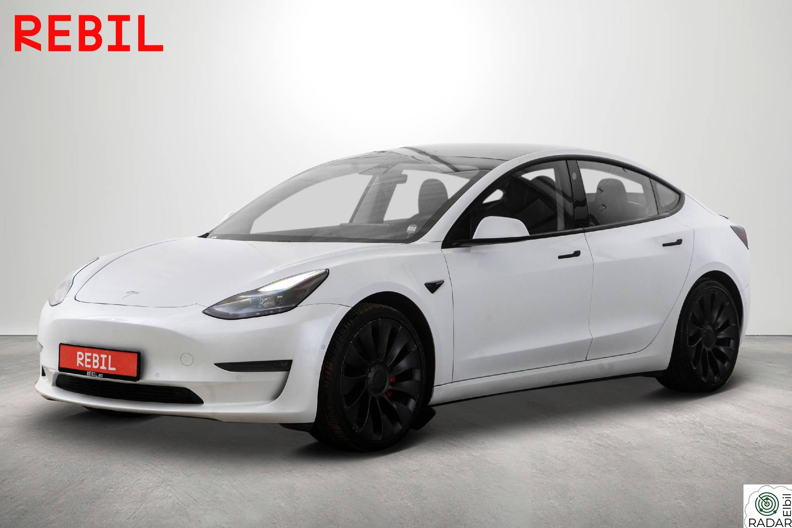 TESLA Model 3 Performance AWD (567km) Skinn/Pano/MCU2/R.Kam/Navi