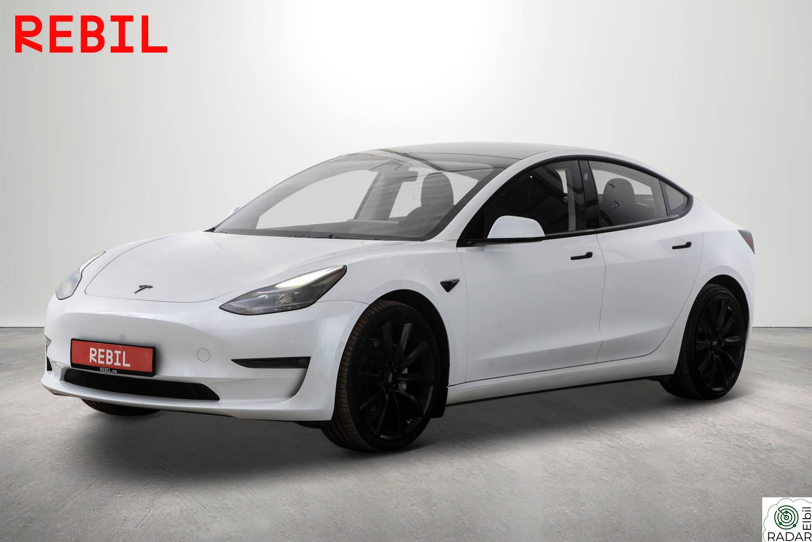 TESLA Model 3 614km/LR/AWD/MCU2/Navi/R.kam/Pano/AP/V.pumpe