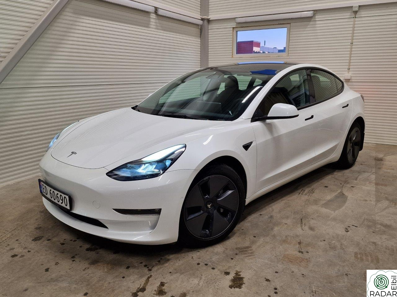 TESLA Model 3 Long Range AWD|Skinn|AP/FSD|Pano|Prem lyd|Vinterpk