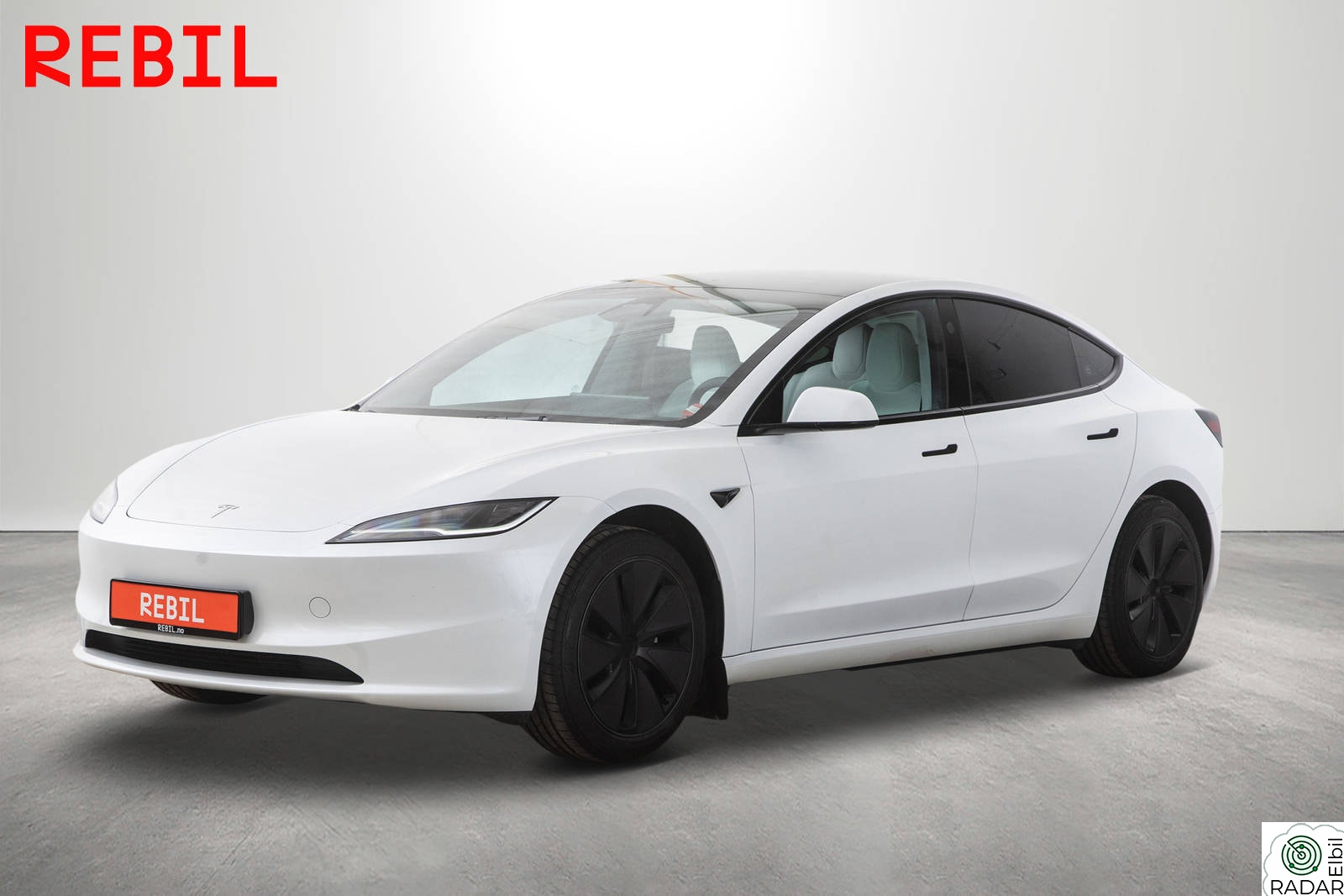 TESLA Model 3 513km/Highland/SR/MCU3/Krok/AP/R.kam/Pano/Memory/V.pump