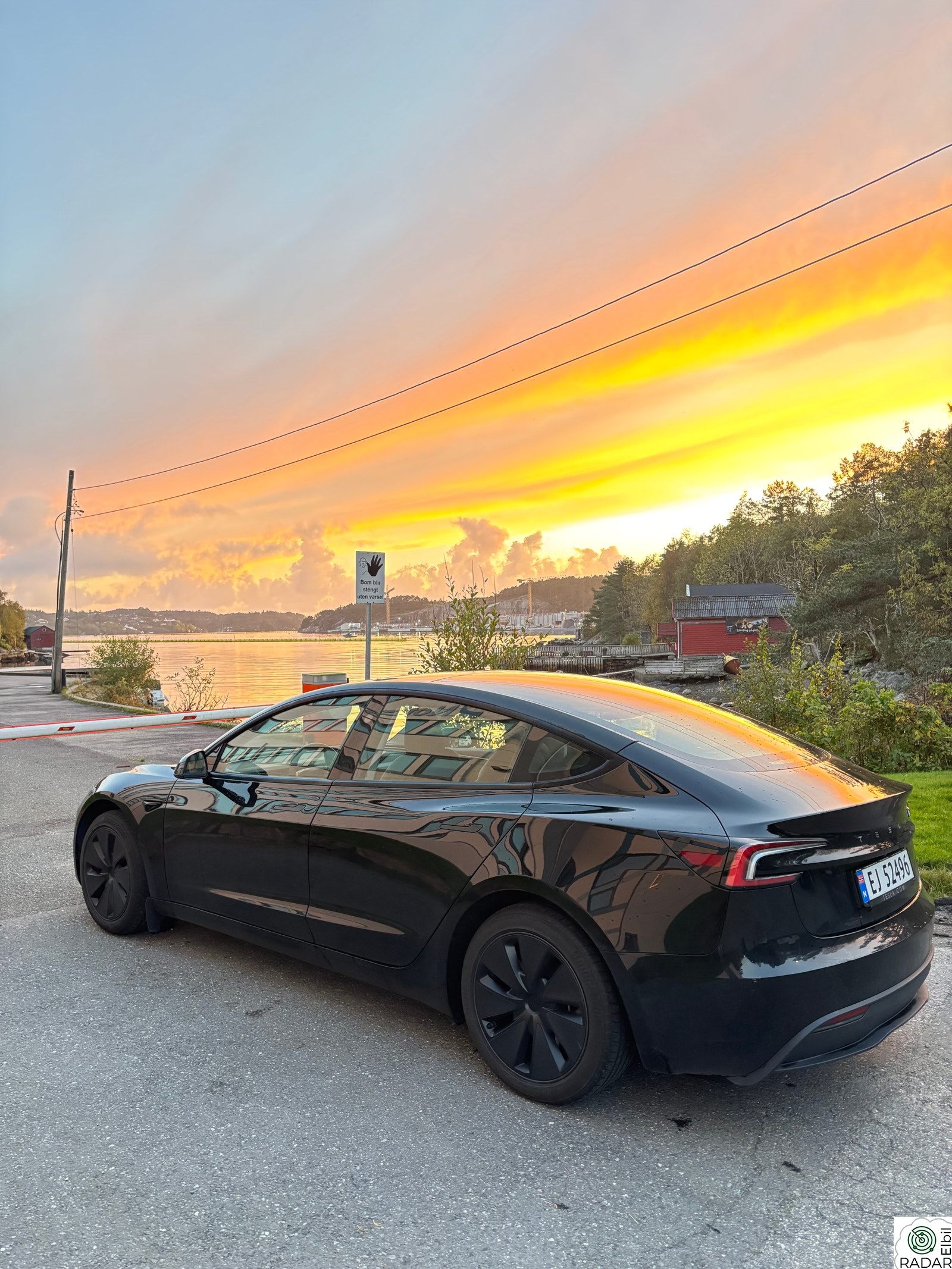 TESLA Model 3 Highland RWD Premium interiør