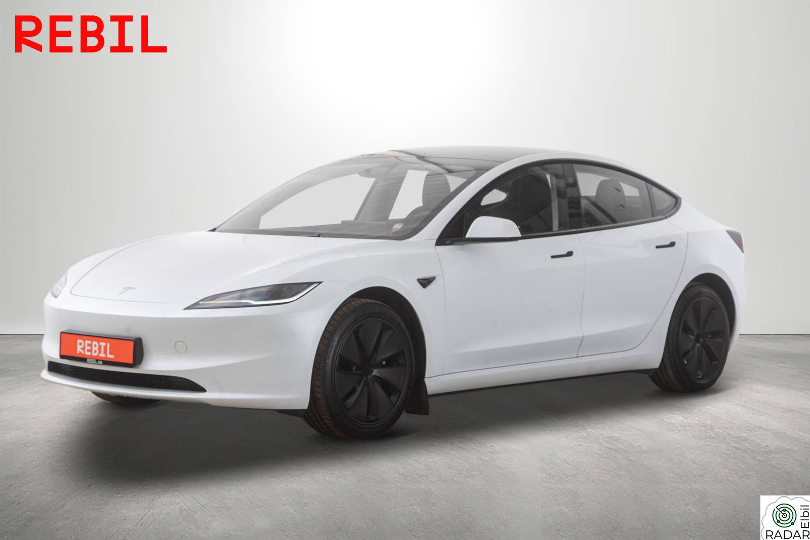 TESLA Model 3 629km/LR/AWD/Highland/MCU3/AP/Pano/R.kam/Navi/V.pumpe