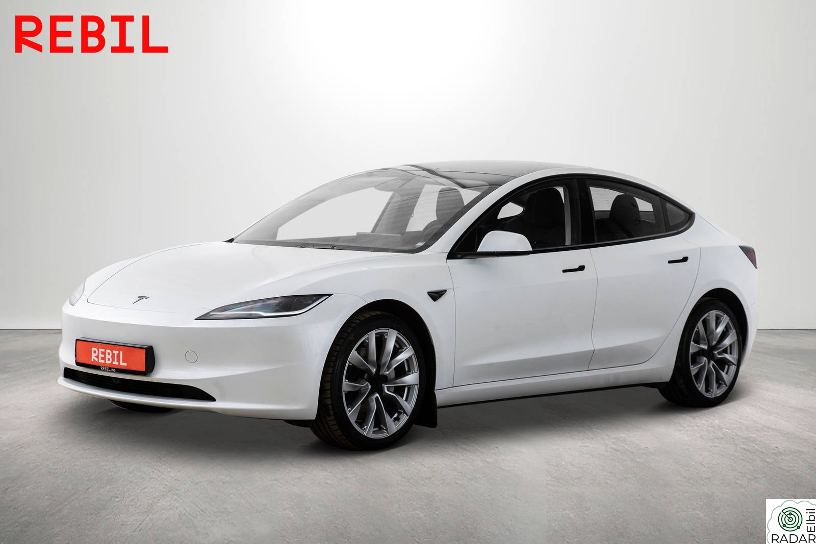 TESLA Model 3 660km/LR/AWD/Highland/MCU3/V.pump/AP/R.kam/Pano/Navi/BT