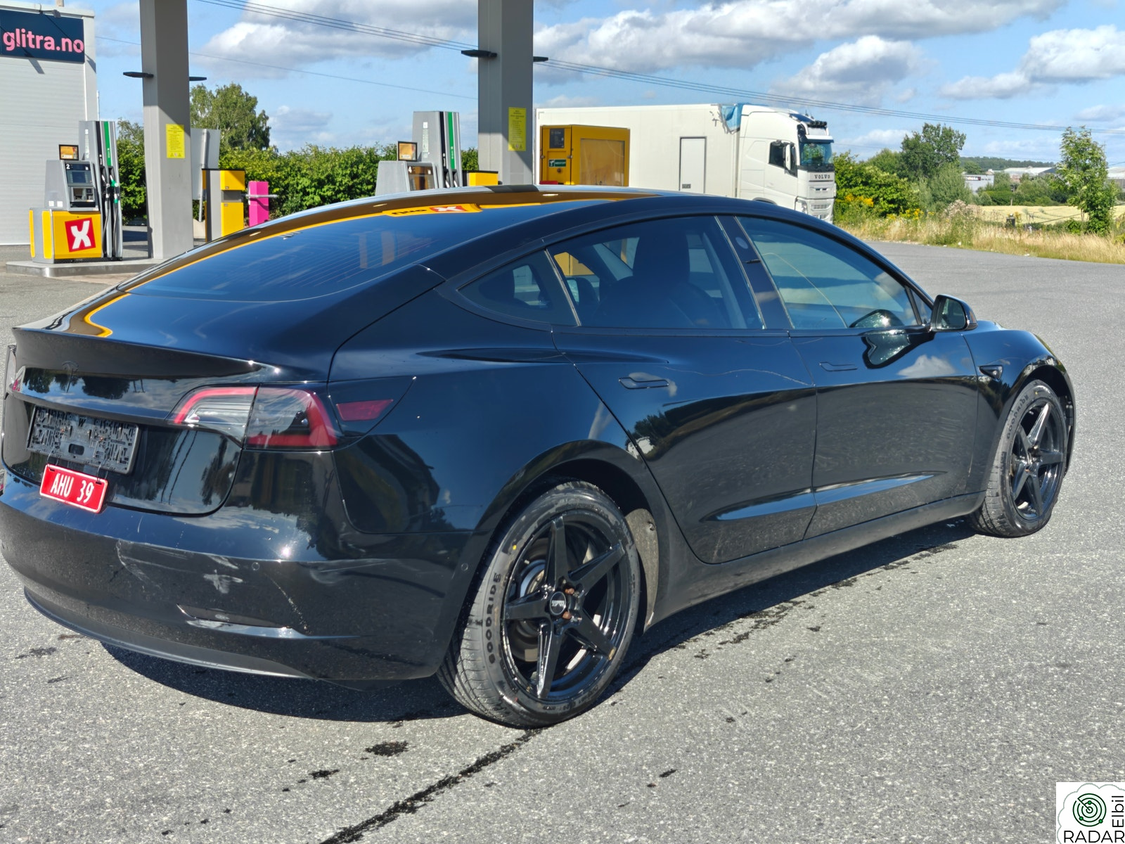 TESLA Model 3 Long range 4wd