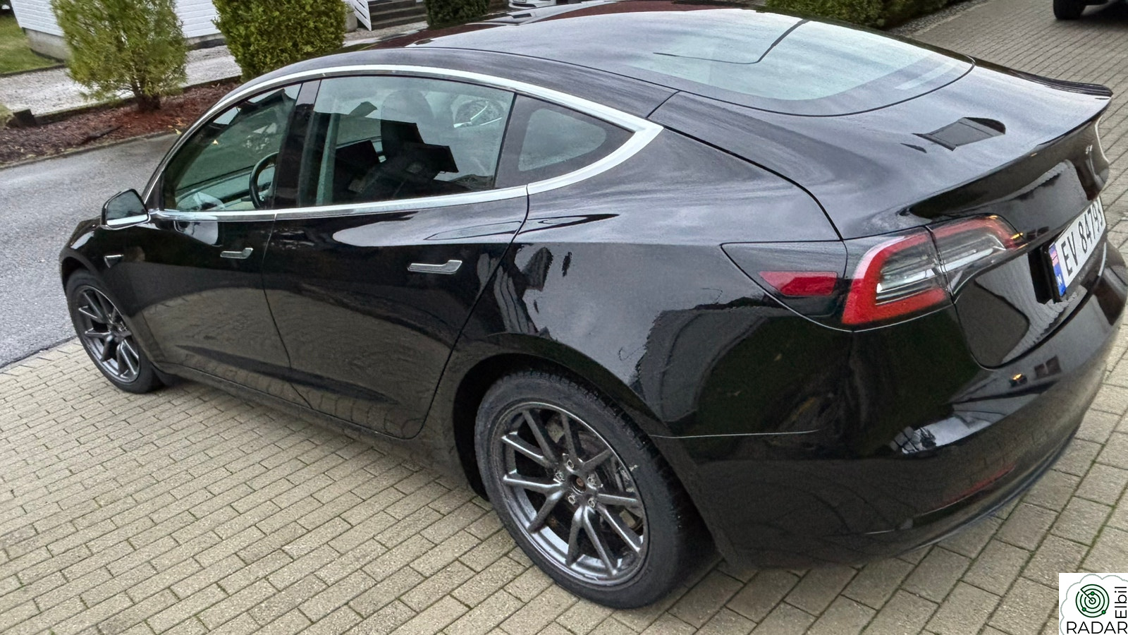 TESLA Model 3 Long Range AWD