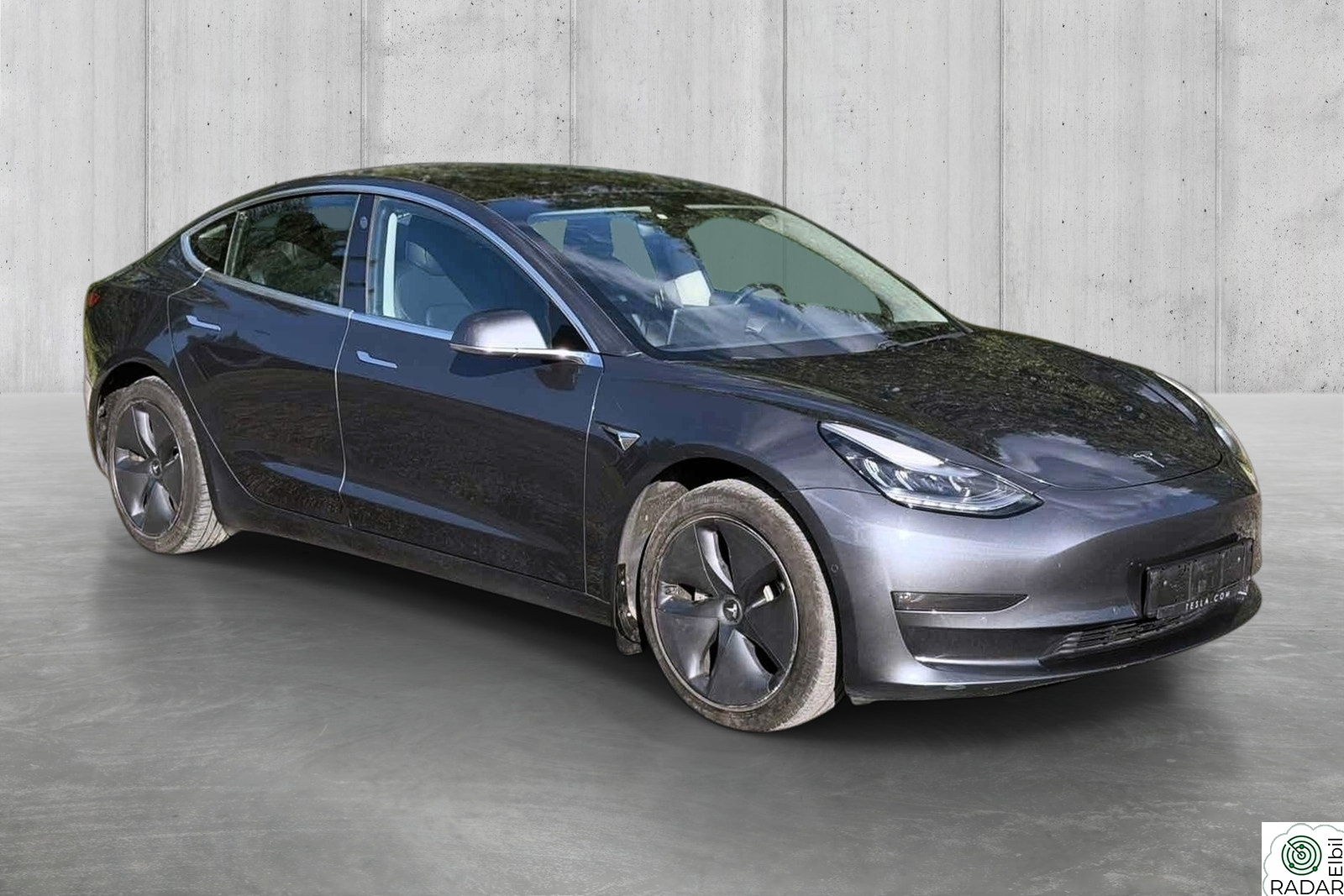 TESLA Model 3 LONG RANGE AWD 476HK PREMIUM PANORAMATAK