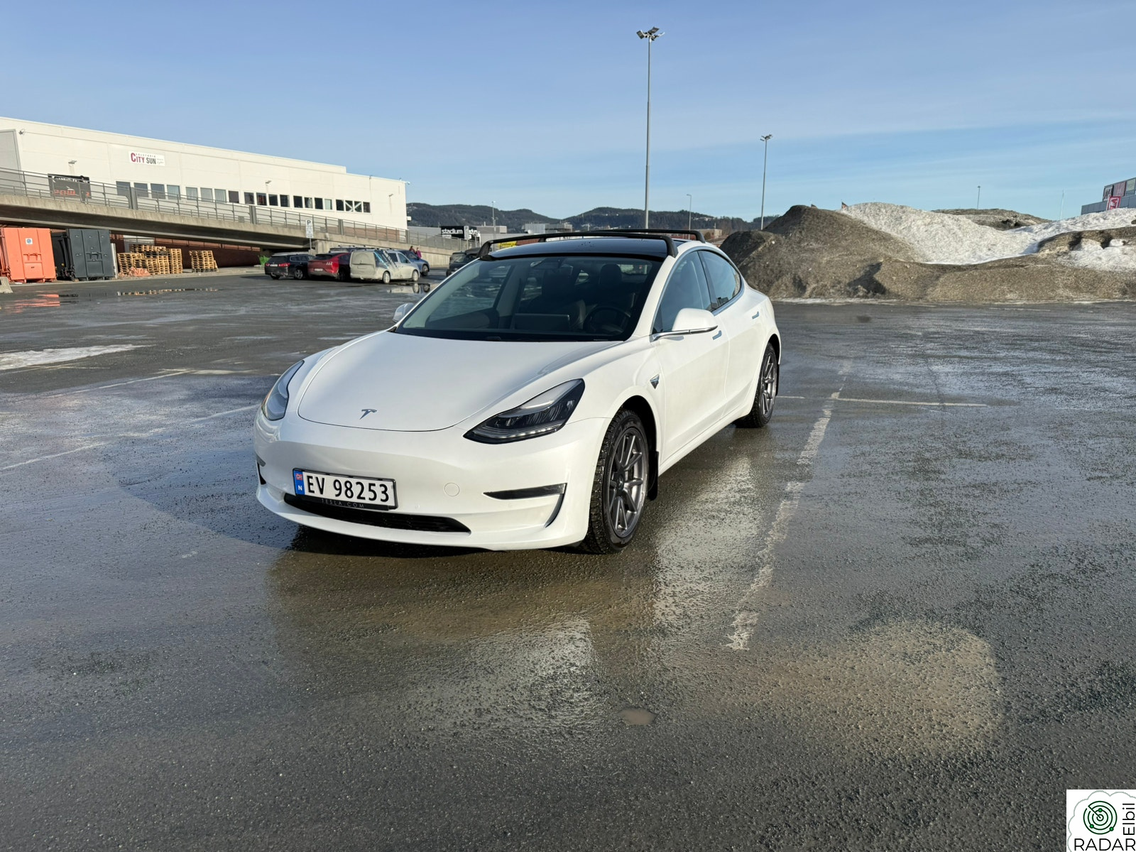 TESLA Model 3 Long Range AWD - Helt nytt hovedbatteri 2025