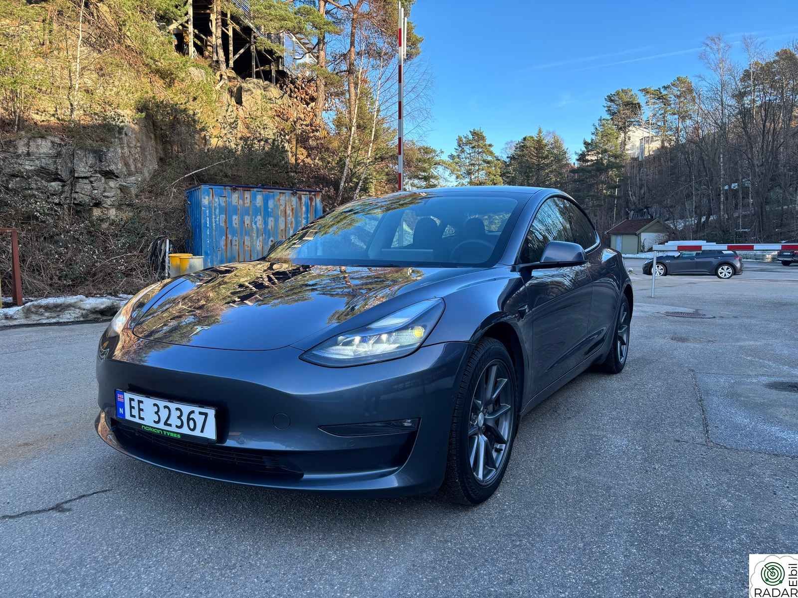 TESLA Model 3 Long Range AWD/Premium/AP/Ryzen/V.pumpe/2x18" hjulsett.