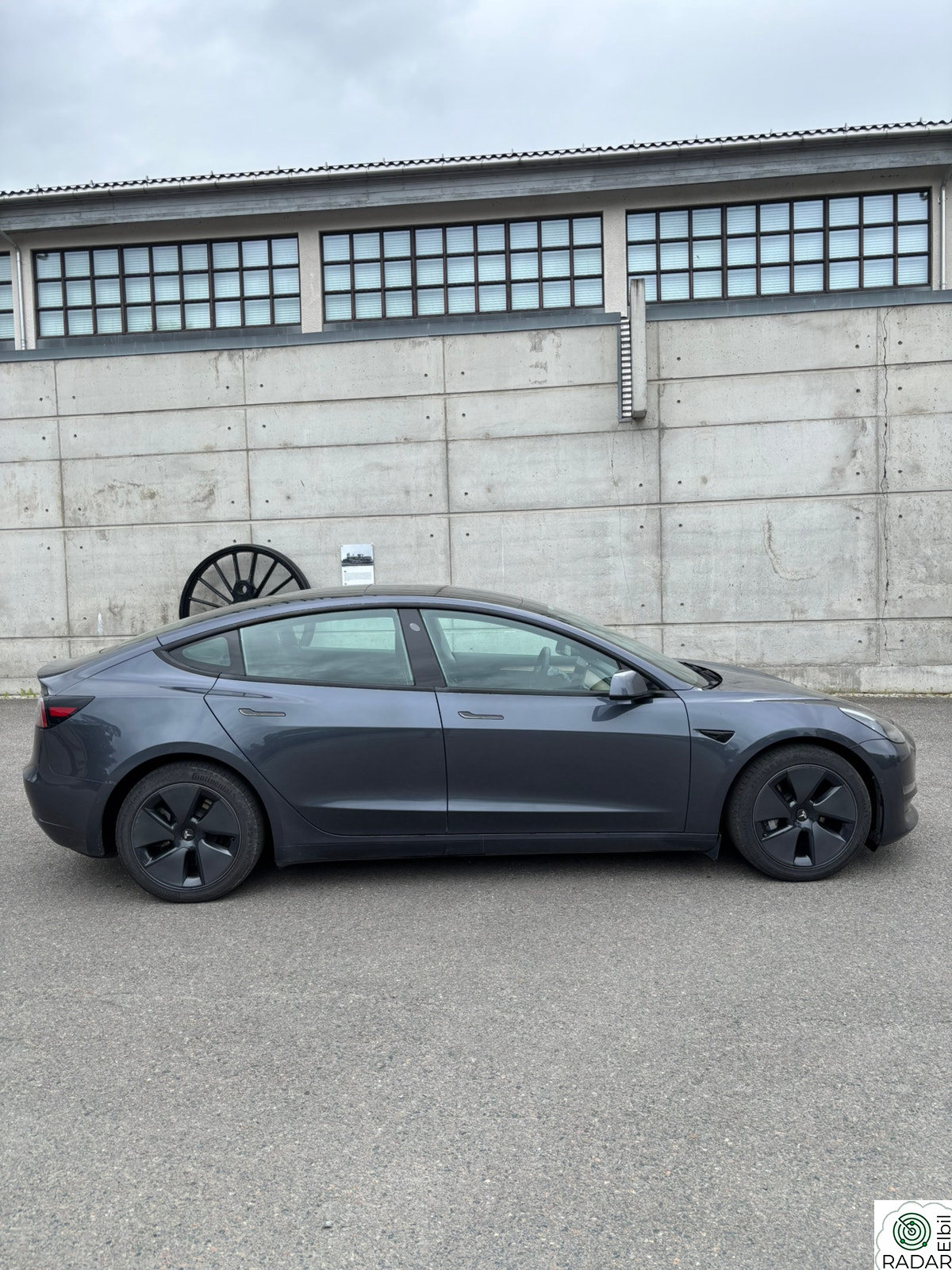 TESLA Model 3 Long Range AWD