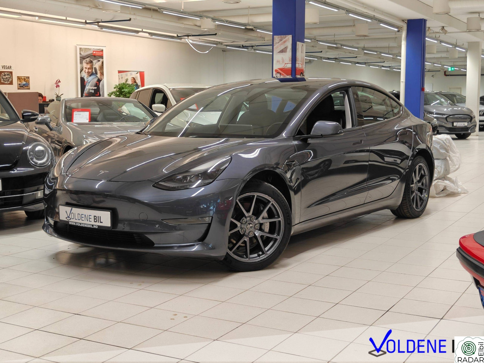 TESLA Model 3 LR AWD - 602KM - Autopilot - S+V-dekk - Rattvarme