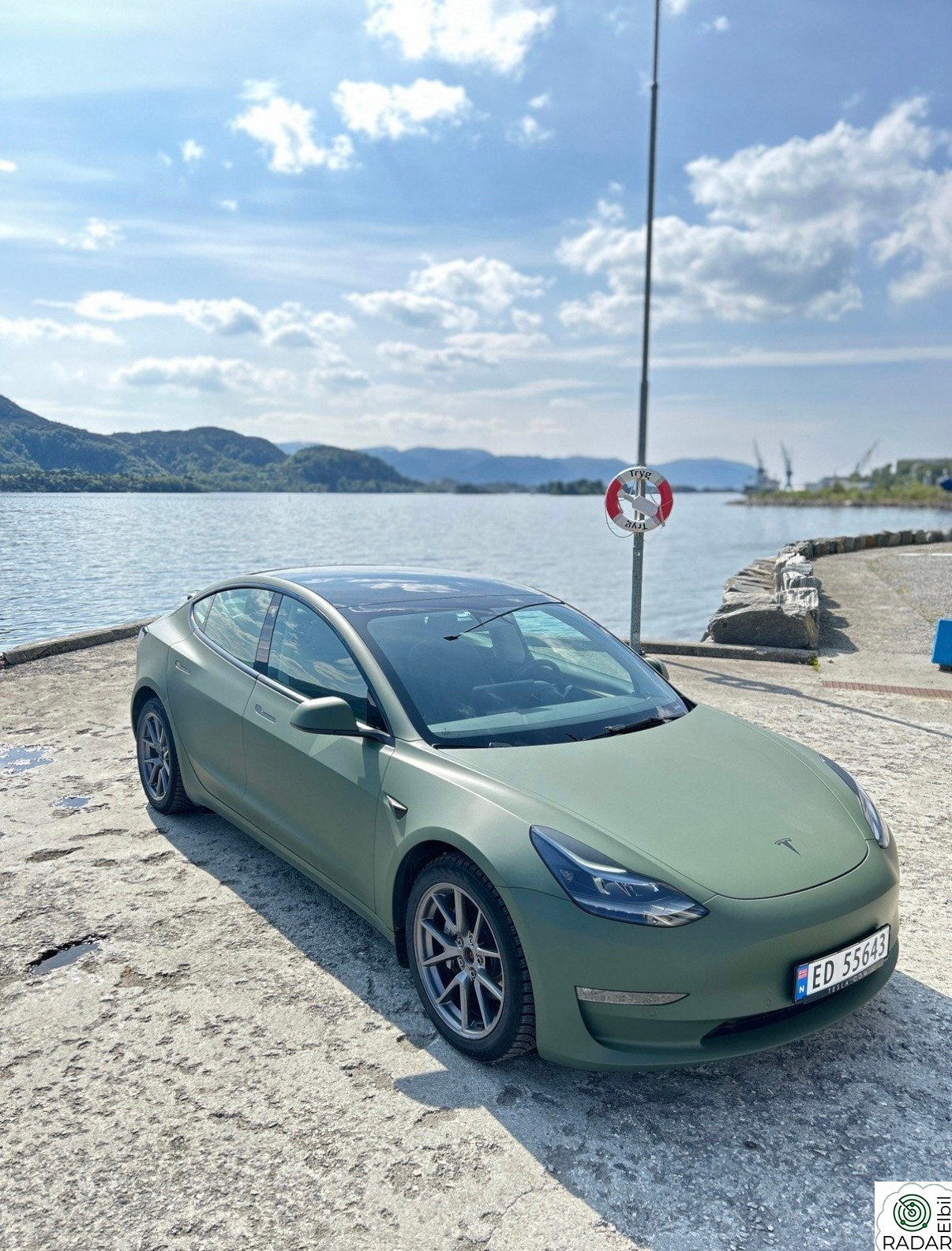 TESLA Model 3 Long Range AWD