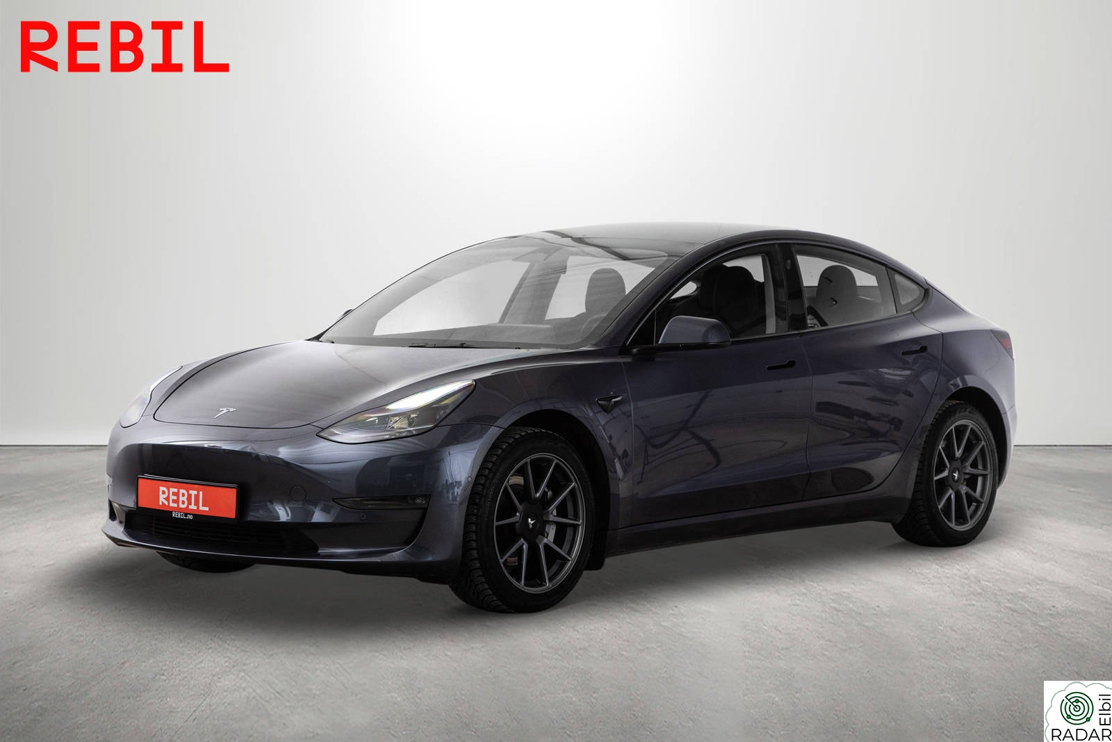 TESLA Model 3 Long Range (602km) Skinn/Pano/Ryzen/R.Kam/V.Pumpe/AWD