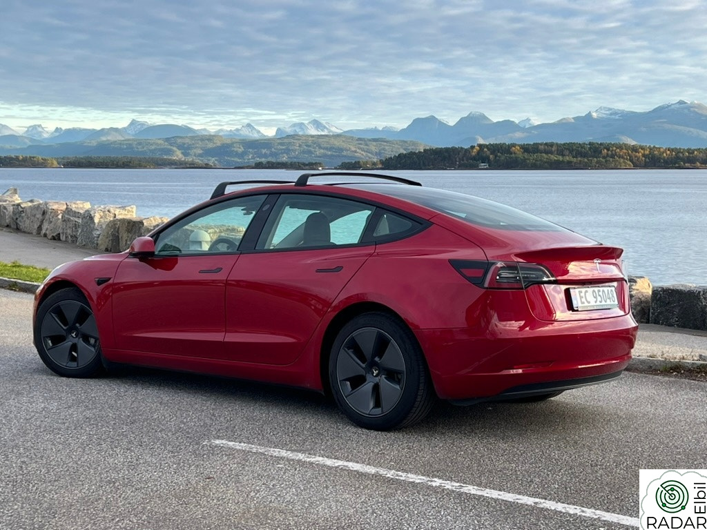 TESLA Model 3 Long Range AWD