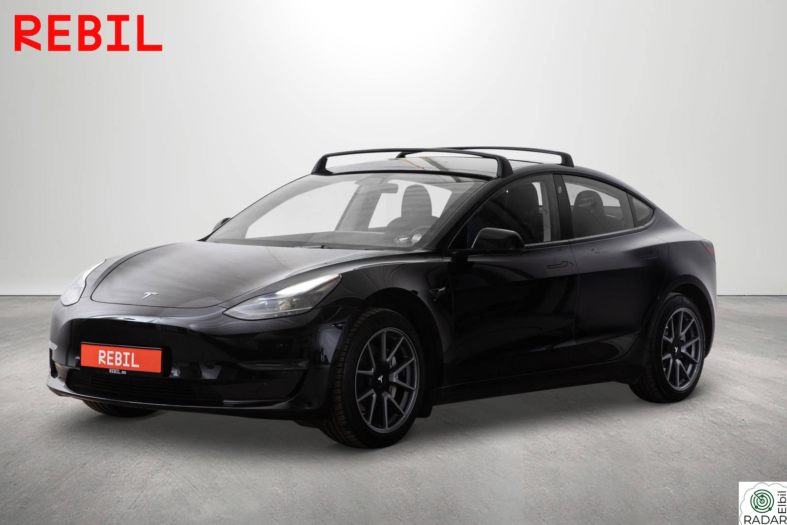 TESLA Model 3 614km (WLTP)/LR/AWD/MCU2/Navi/R.kam/Pano/AP/V.pumpe