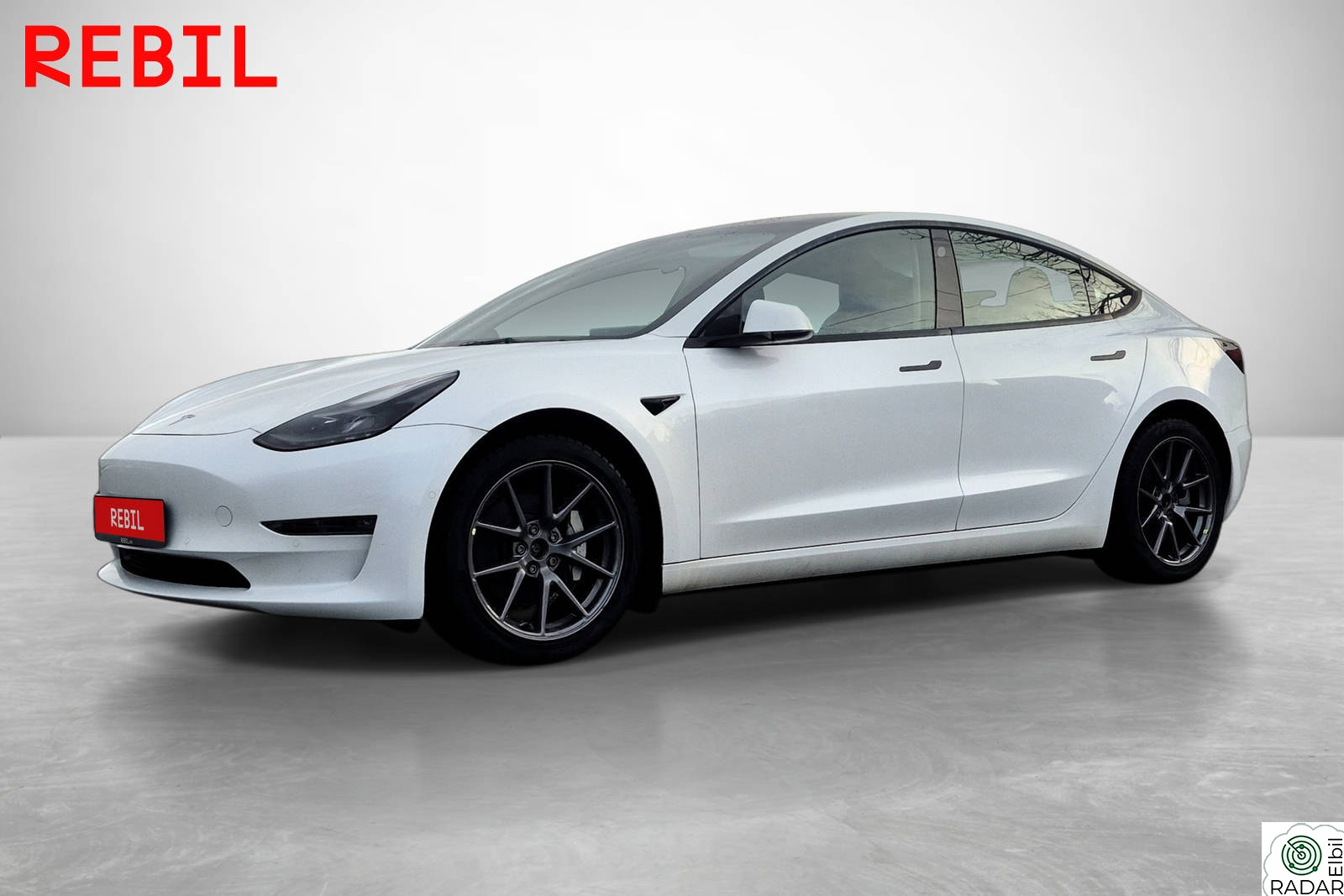 TESLA Model 3 Long Range/Facelift/Pano/V.pumpe/AWD/Autopilot