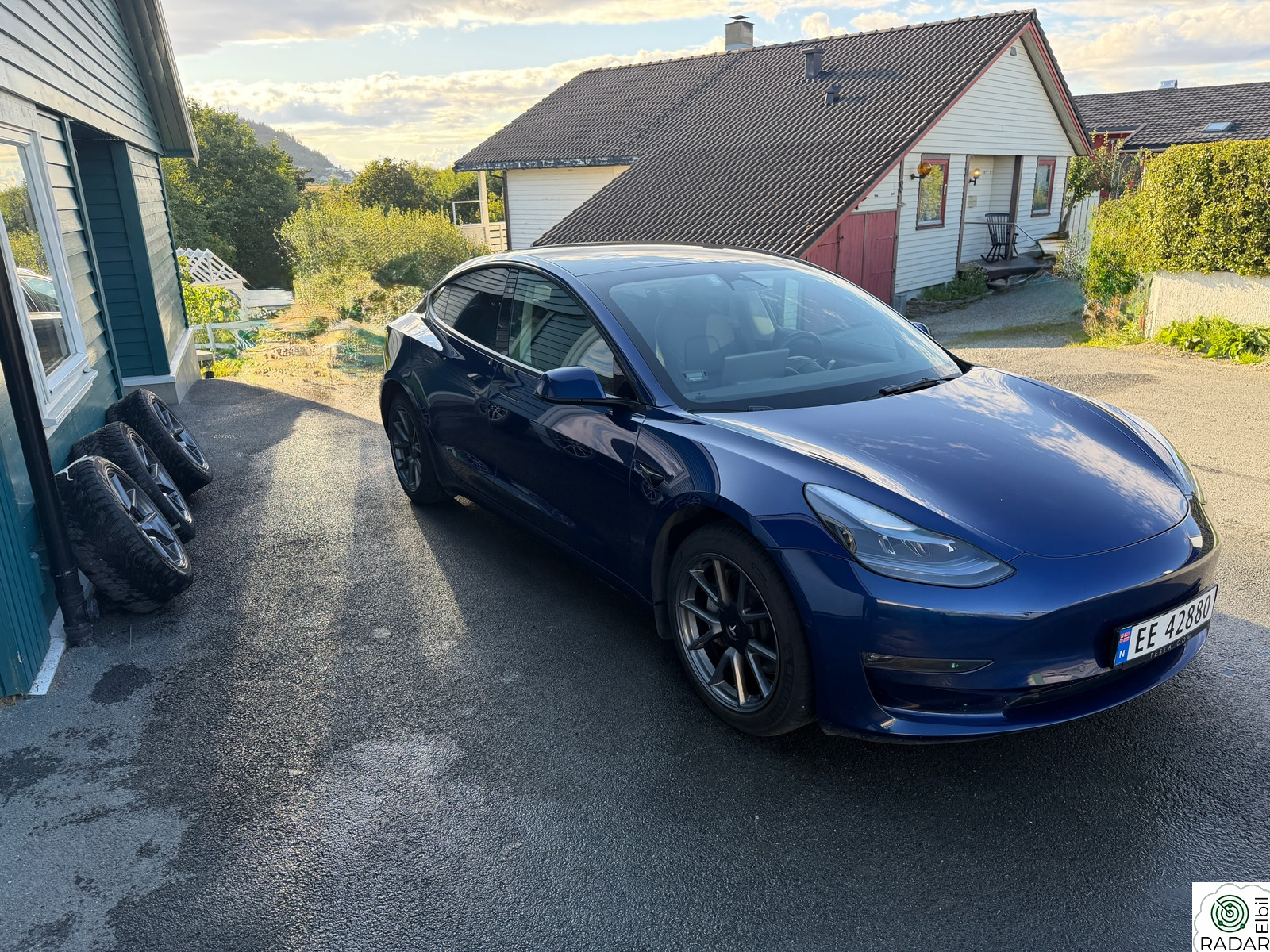 TESLA Model 3 Long Range AWD