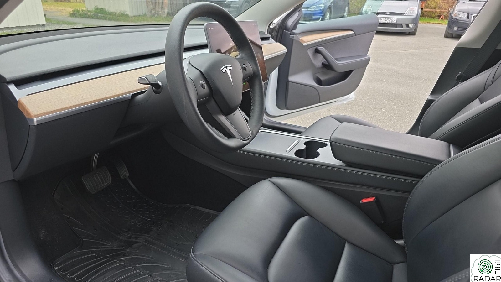 TESLA Model 3 Long Range AWD, Tilhengerfeste, Premium