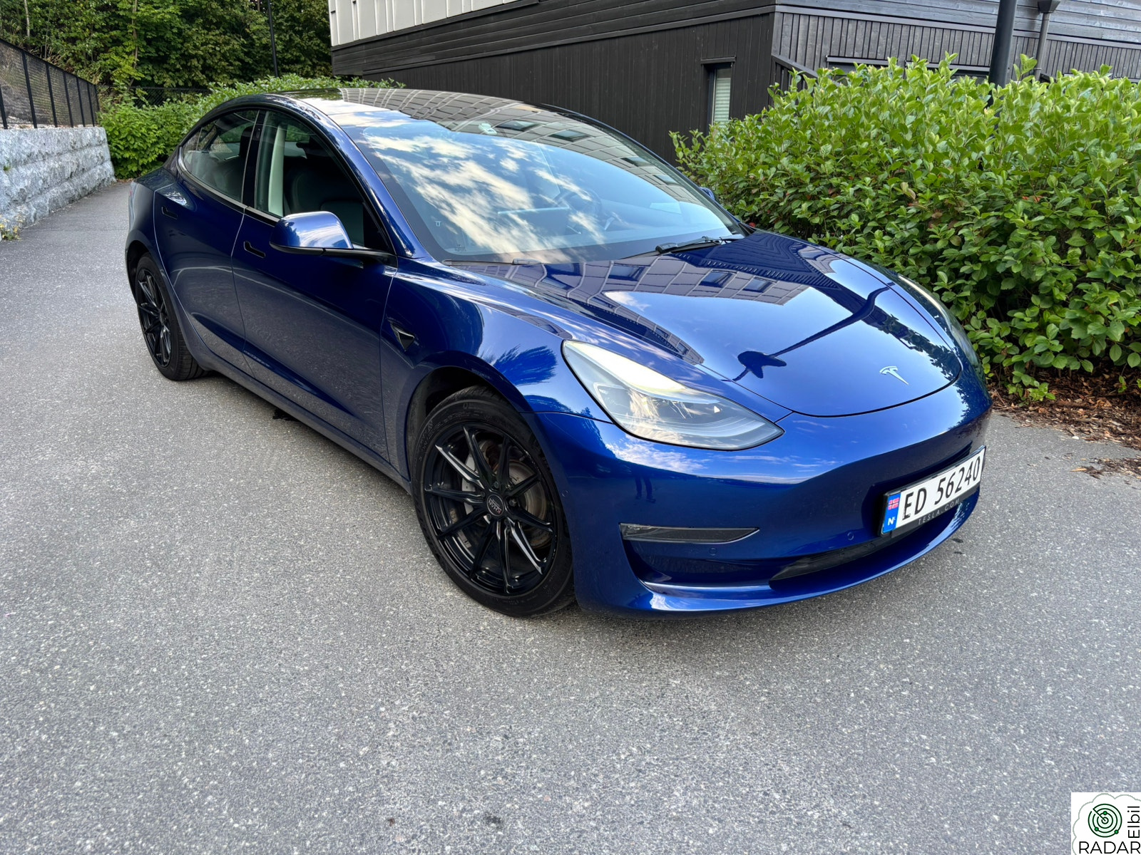 TESLA Model 3 Long Range AWD