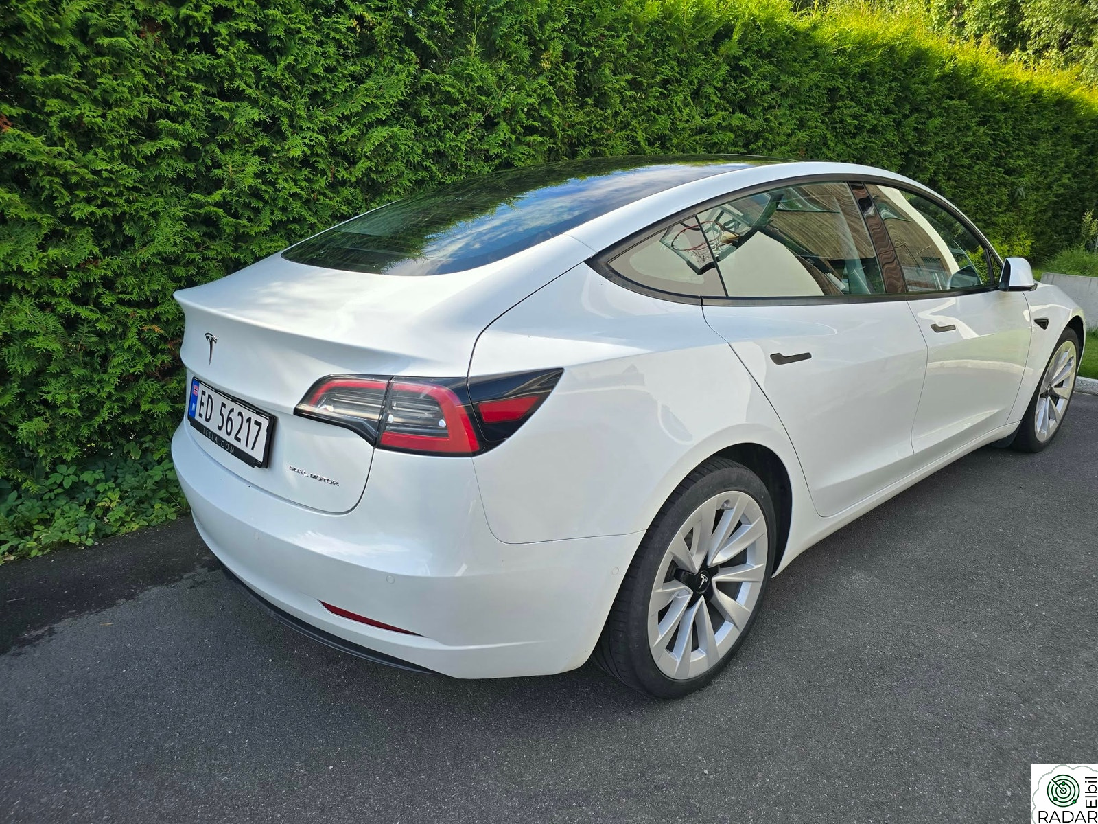 TESLA Model 3 Long Range AWD