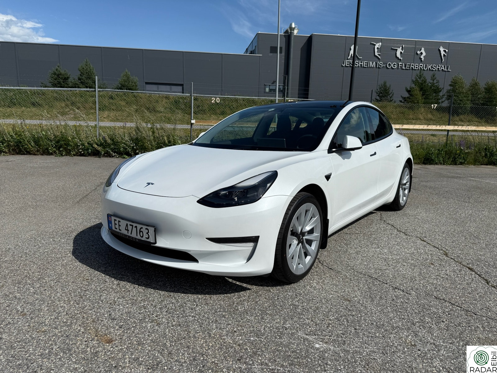 TESLA Model 3 Long Range AWD