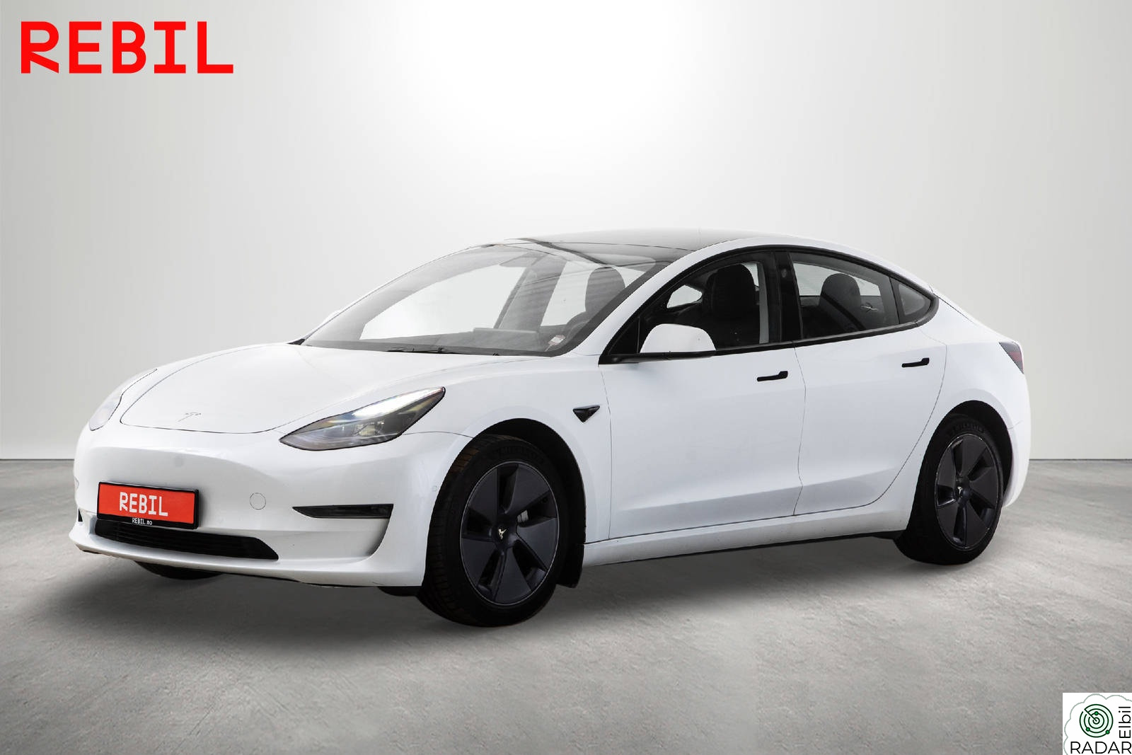 TESLA Model 3 614km(WLTP)/LR/AWD/Skinn/Pano/MCU2/R.kamera/Navi/DAB/
