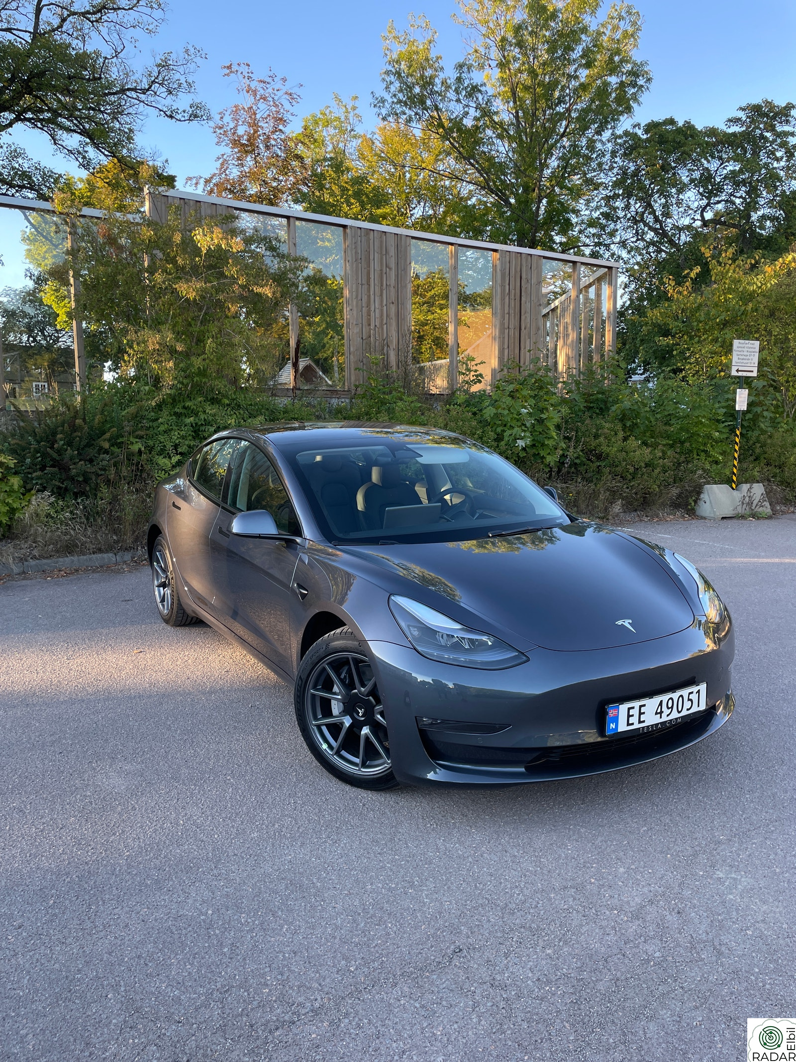 TESLA Model 3 Long Range AWD