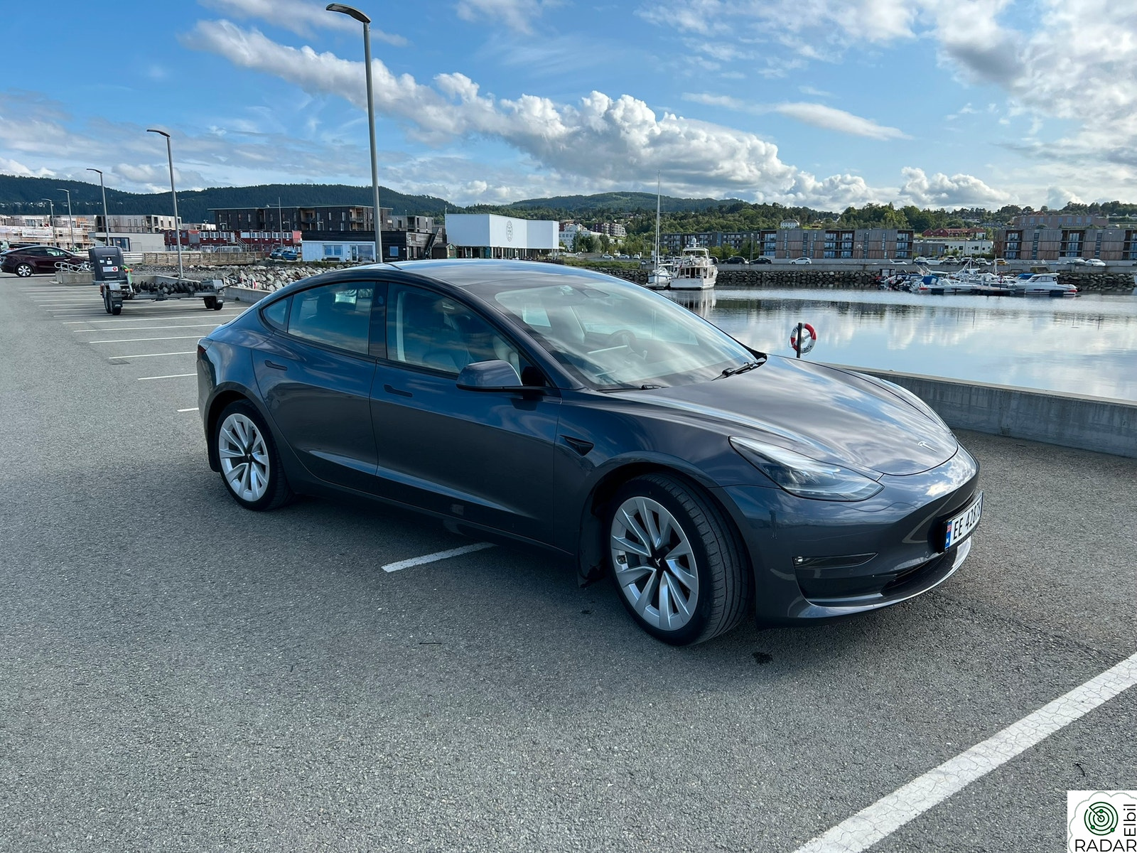 TESLA Model 3 Long Range AWD