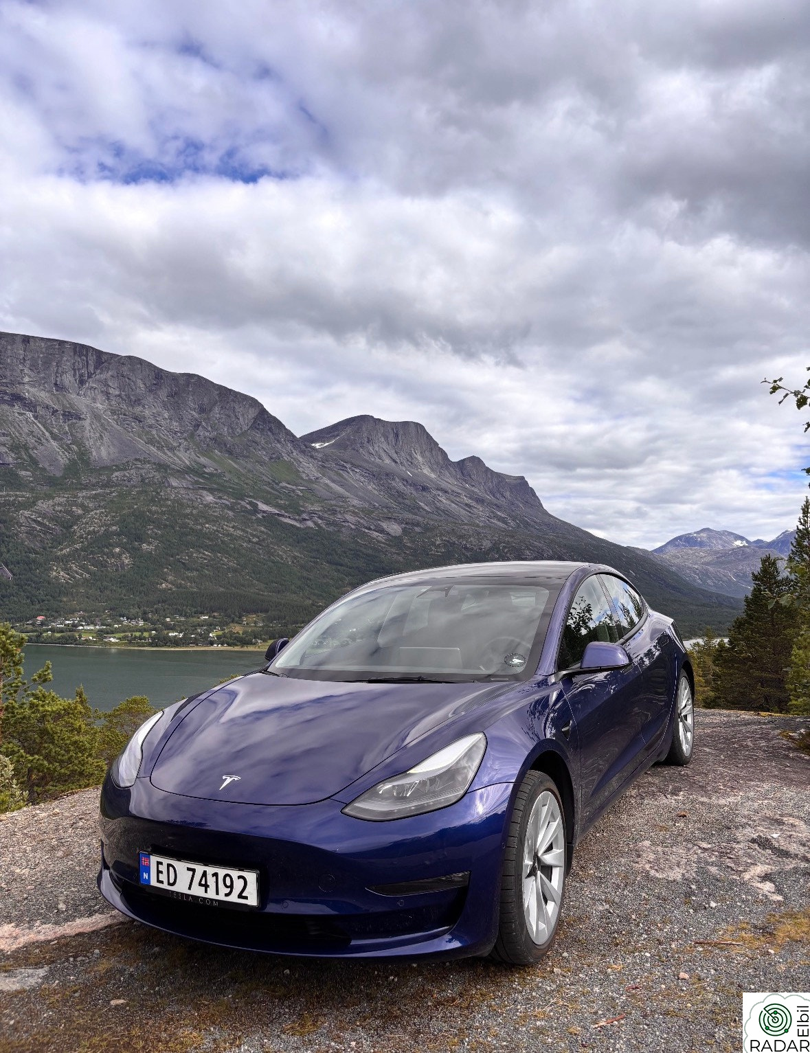 TESLA Model 3 Long Range AWD