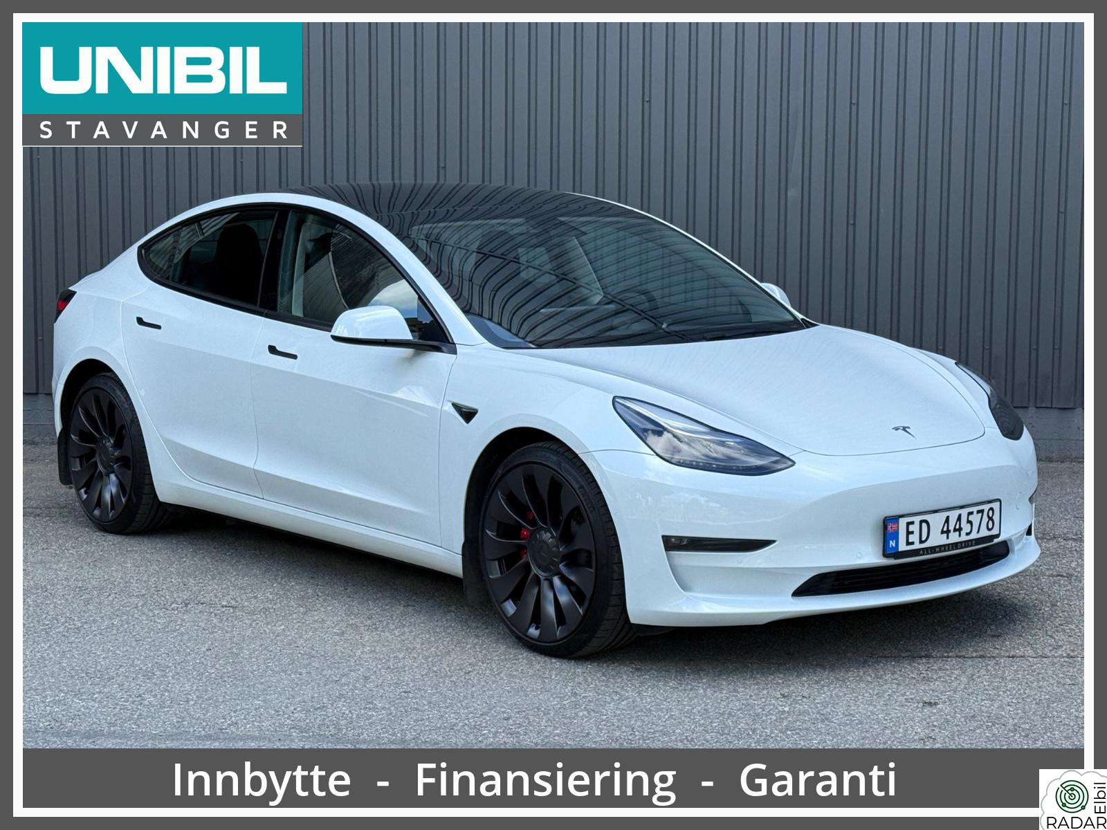 TESLA Model 3 PERFORMANCE/Long Range/4WD/Premium/SE KM!!