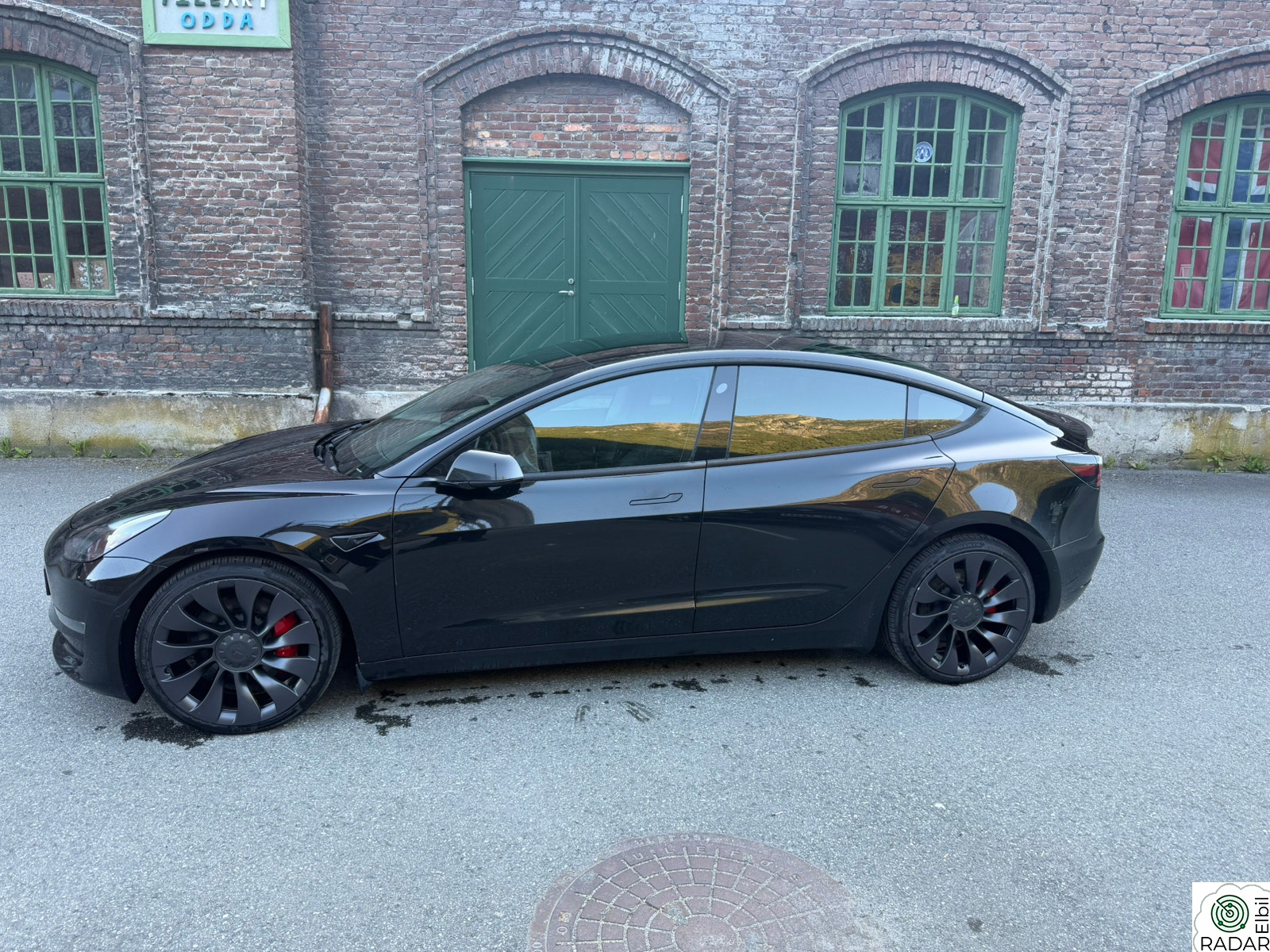 TESLA Model 3 Performance AWD