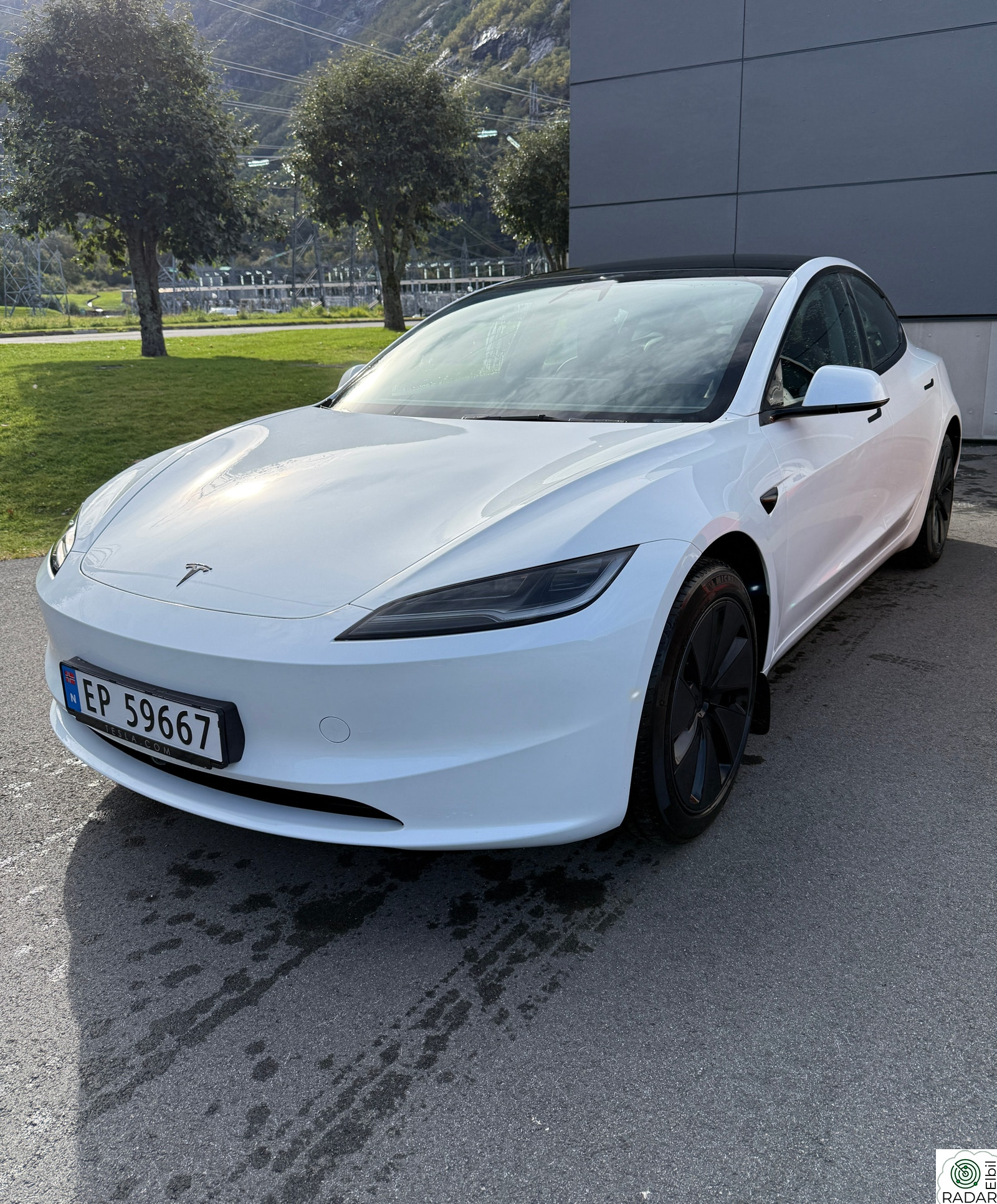 TESLA Model 3 Premium Long Range RWD 320hk