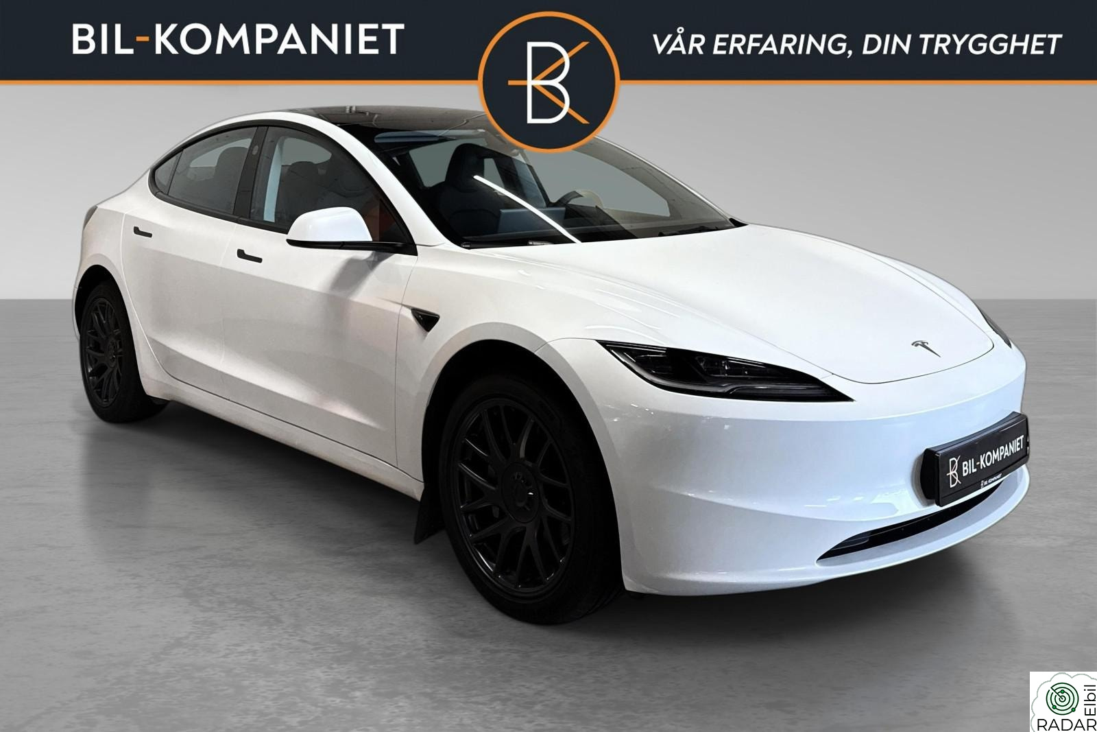 TESLA Model 3 | Long Range | Highland | 702 km / WLTP | S/V hjul | mm