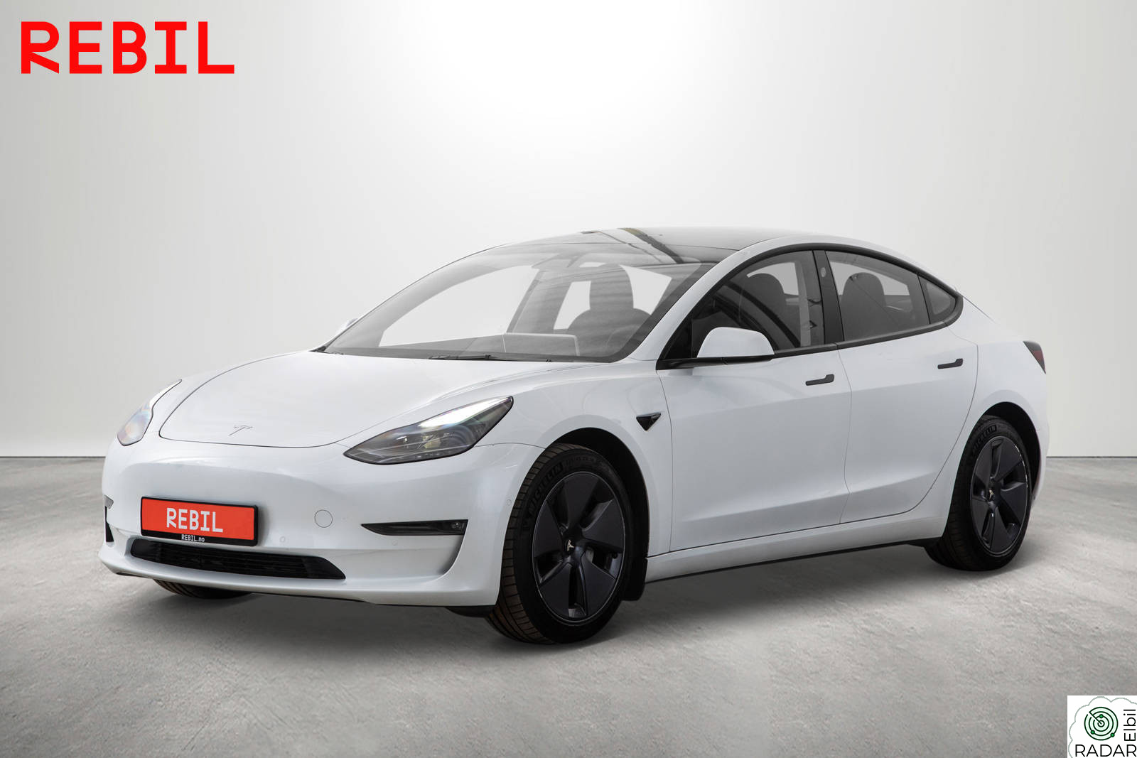 TESLA Model 3 Long Range/Autopilot/V.pumpe/R.Kam/MCU2/AWD
