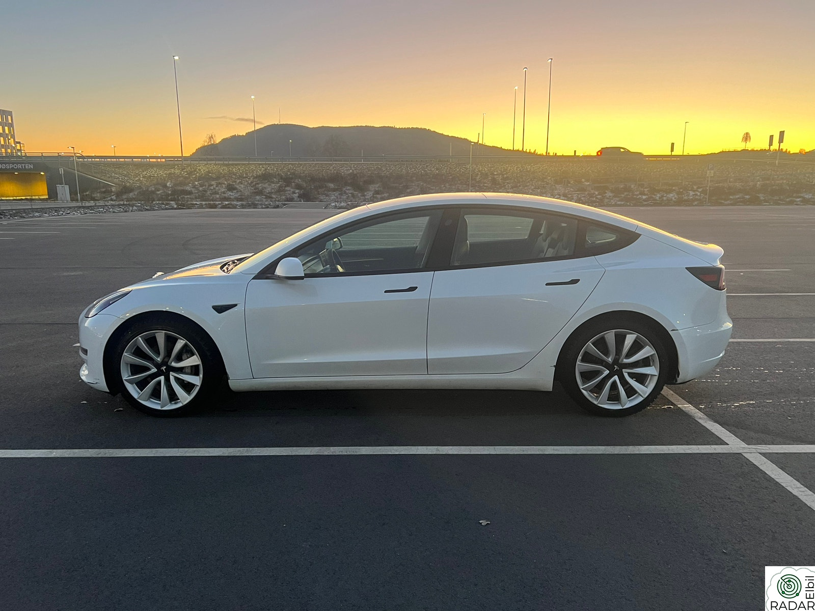 TESLA Model 3 Long Range AWD