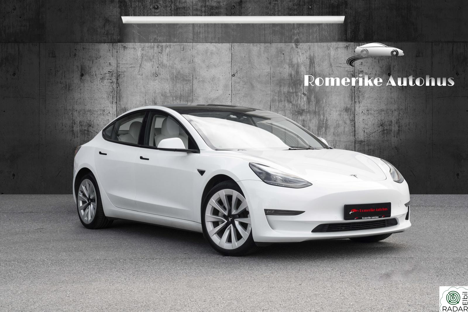 TESLA Model 3 Long Range AWD 614KM // EAP, Summon, Rattvarme, 19"++