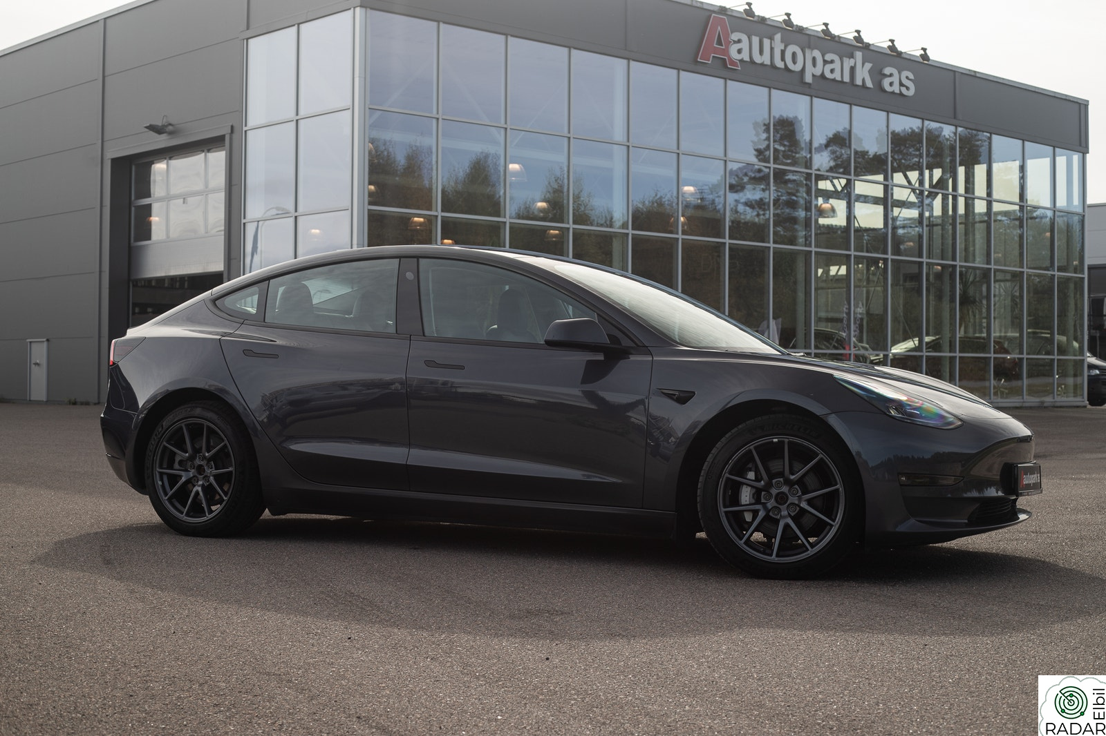 TESLA Model 3 Long Range AWD/602WLTP/P.VARMER/PANORAMA/NORSK+++