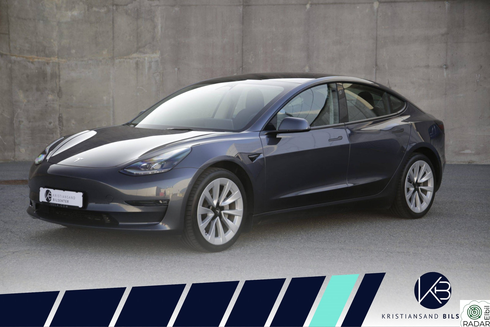 TESLA Model 3 Long Range | AWD | Lav km.! | Hengerfeste | R.kamera
