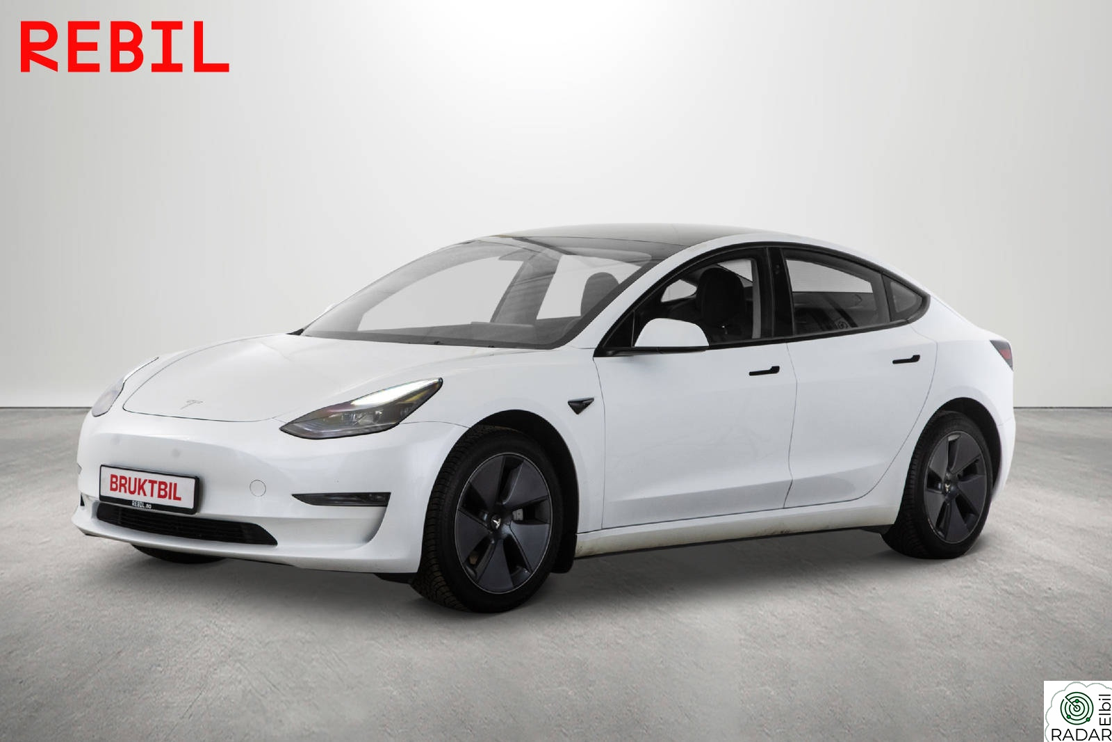 TESLA Model 3 Long Range AWD (602km) Skinn/Pano/AP/Ryzen/V.Pumpe/AWD