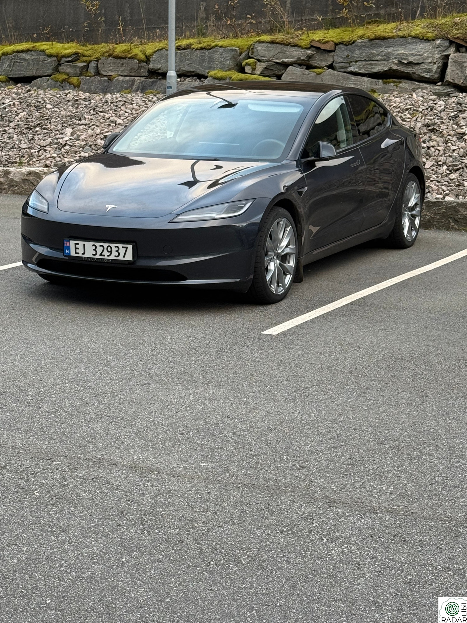 TESLA Model 3 Long Range AWD